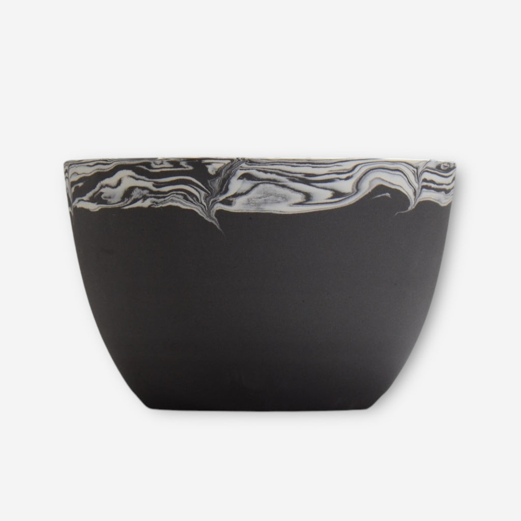 21.山本真郎 / 黒仙  / kokusen_01_big  / 大鉢 / 約 φ21cm / 植木鉢