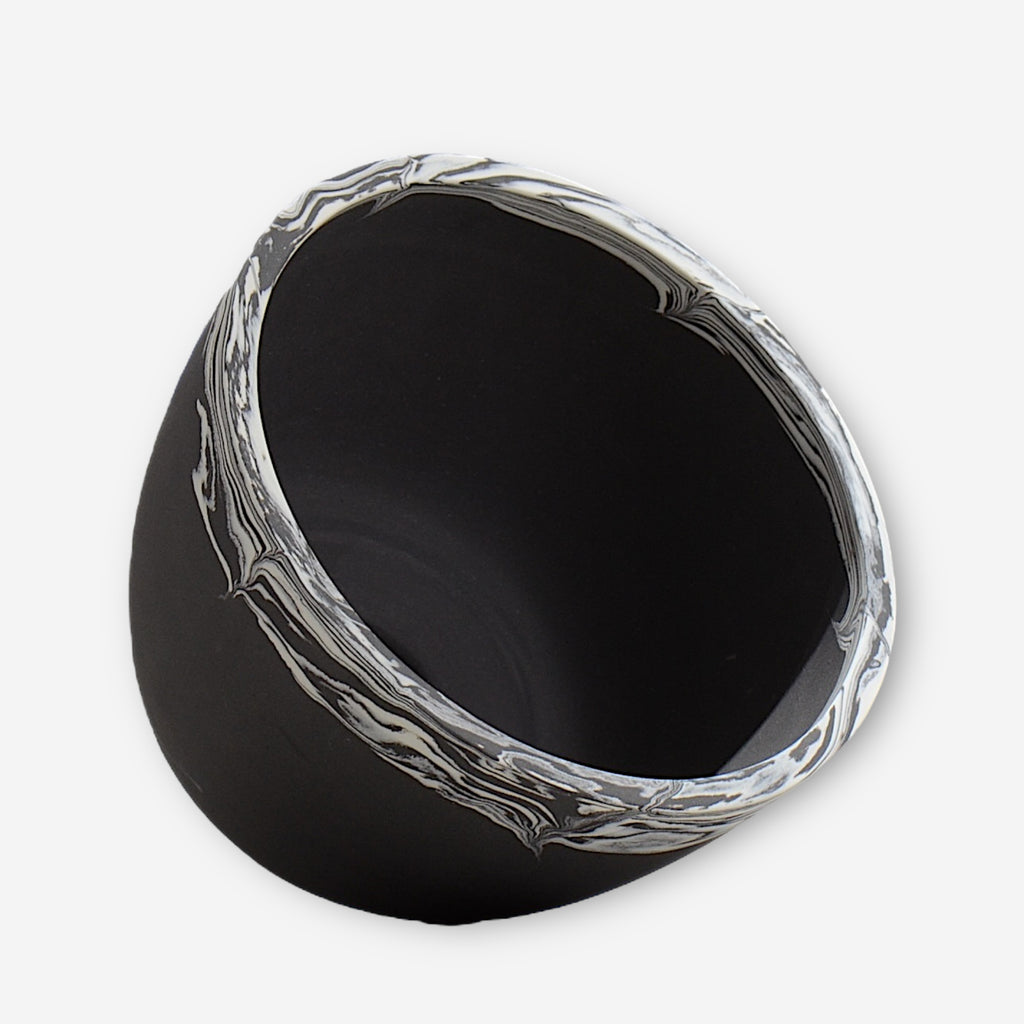 21.山本真郎 / 黒仙  / kokusen_01_big  / 大鉢 / 約 φ21cm / 植木鉢