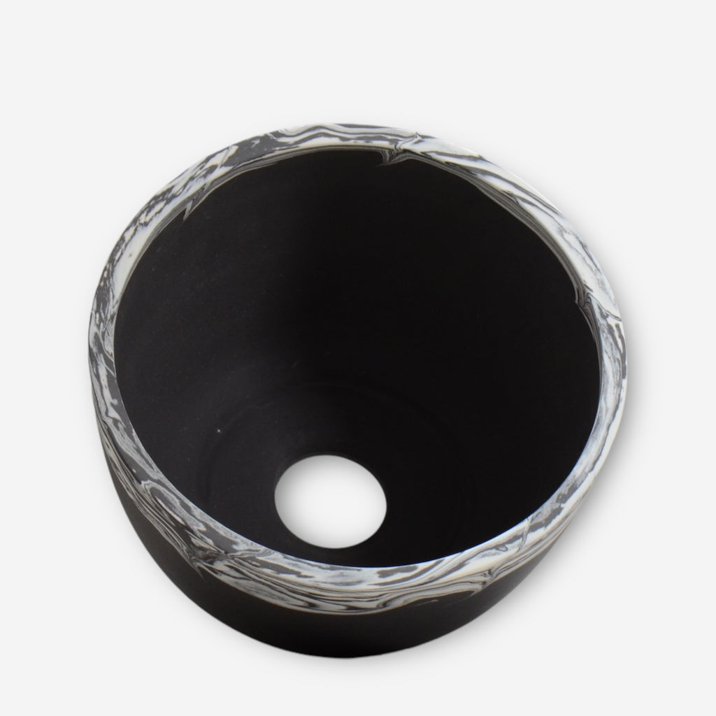 21.山本真郎 / 黒仙  / kokusen_01_big  / 大鉢 / 約 φ21cm / 植木鉢