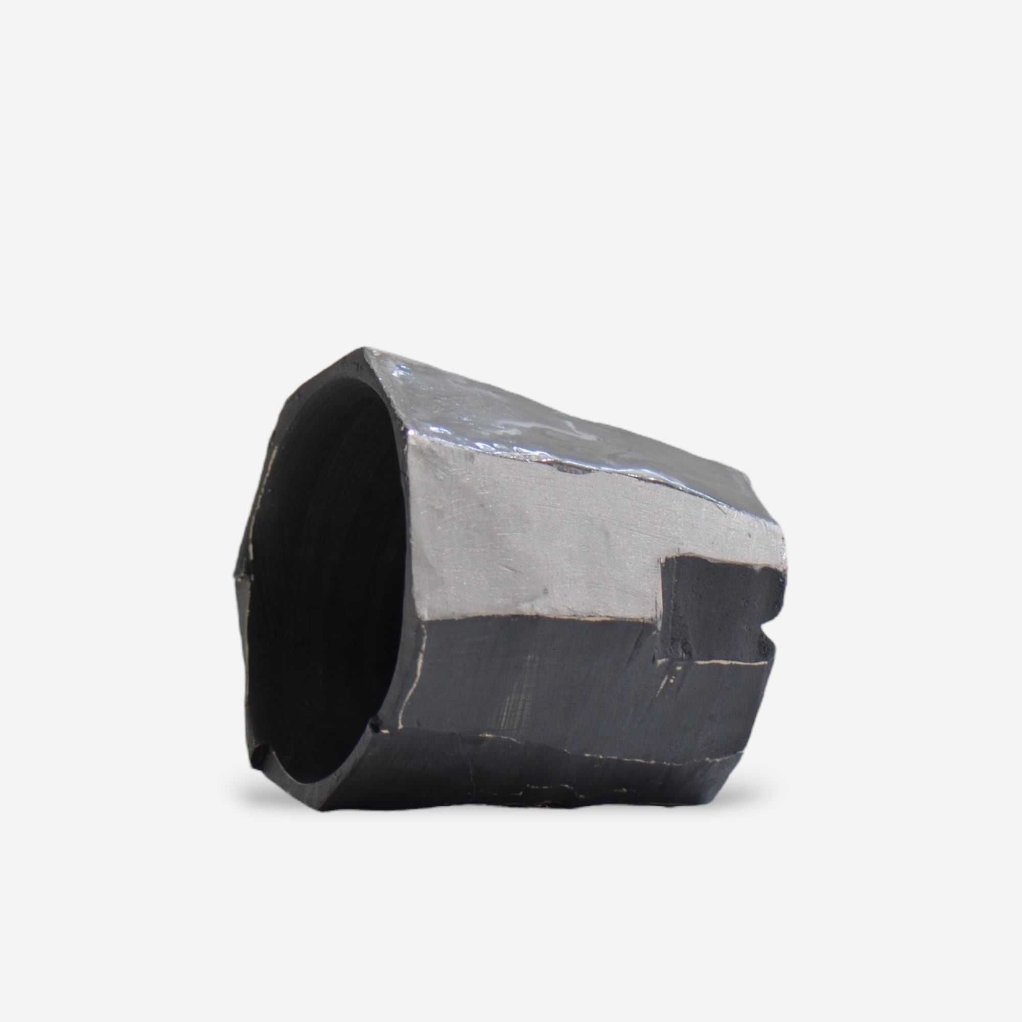 東絵里 kurogane02_13 / プラチナ/ M/ 約φ約10.2cm / 植木鉢