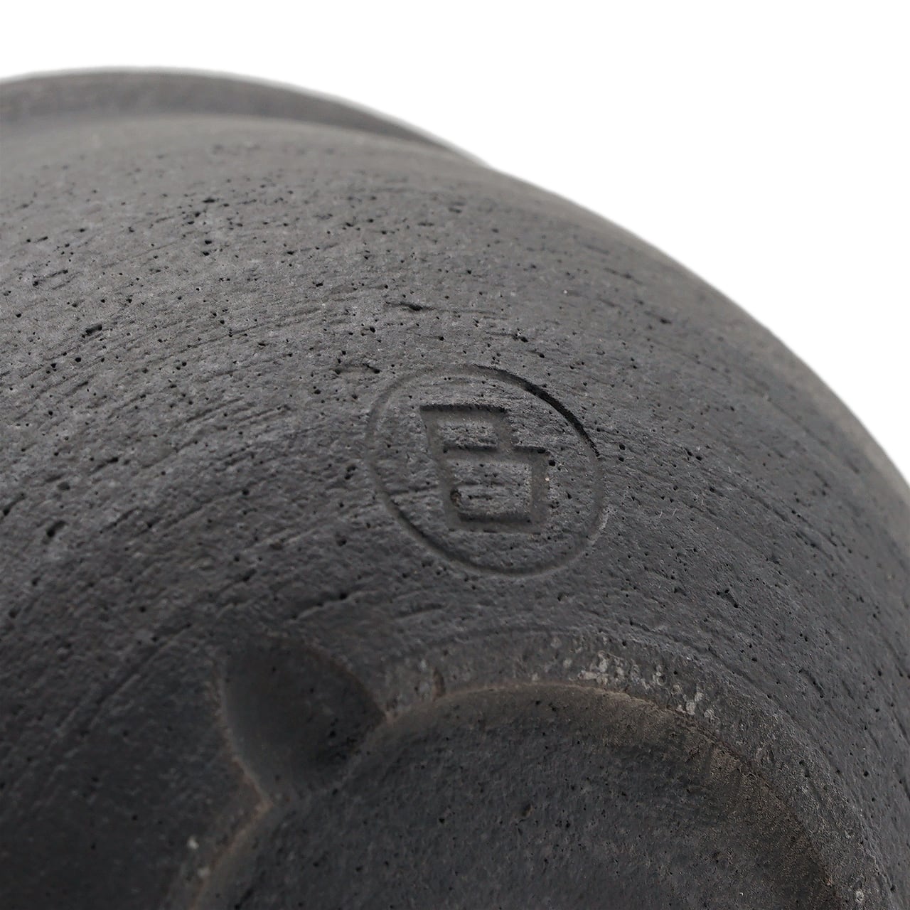 YATAGARASU / 安善 BKM 01 / 約 φ10.5cm / 植木鉢