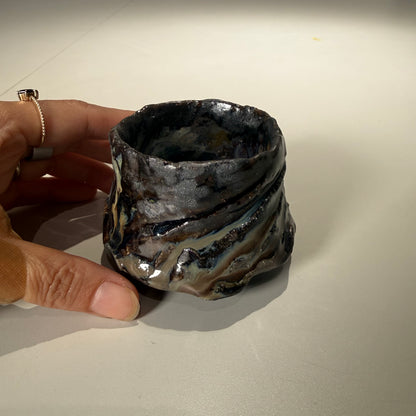 木村 貴史 / 黒泥彩白釉ぐい呑 /kt_07