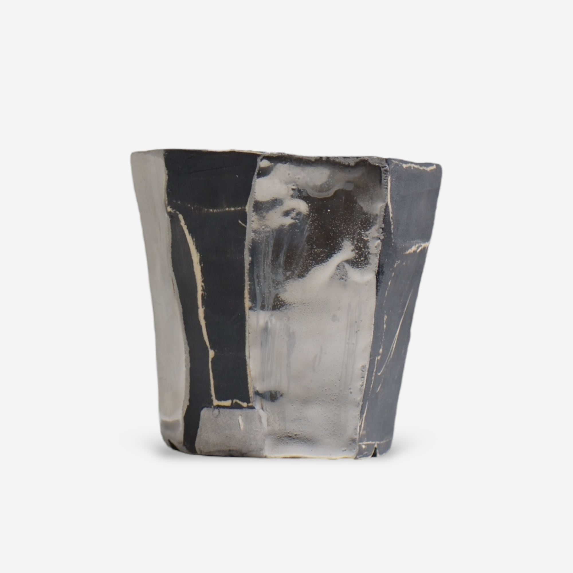 東絵里 kurogane02_11 / プラチナ/ M/ 約φ約９cm / 植木鉢