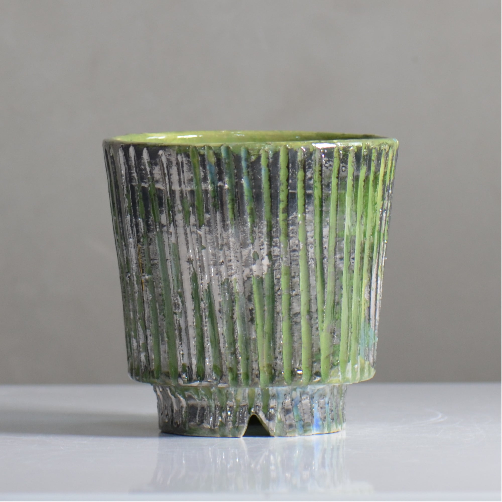 東絵理 /  ae_04_m /  SHINRYOKU / 約φ約12.5cm / 植木鉢