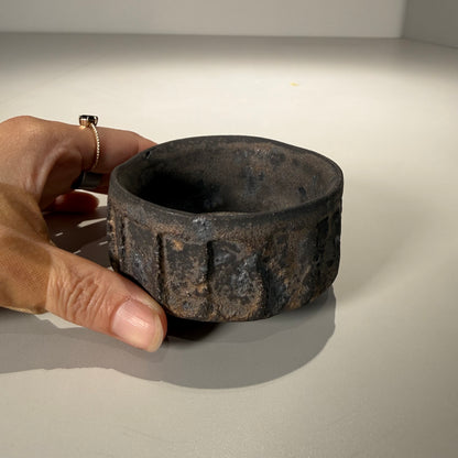 菊地元野 / マンガン釉 ぐい呑み / kg_04