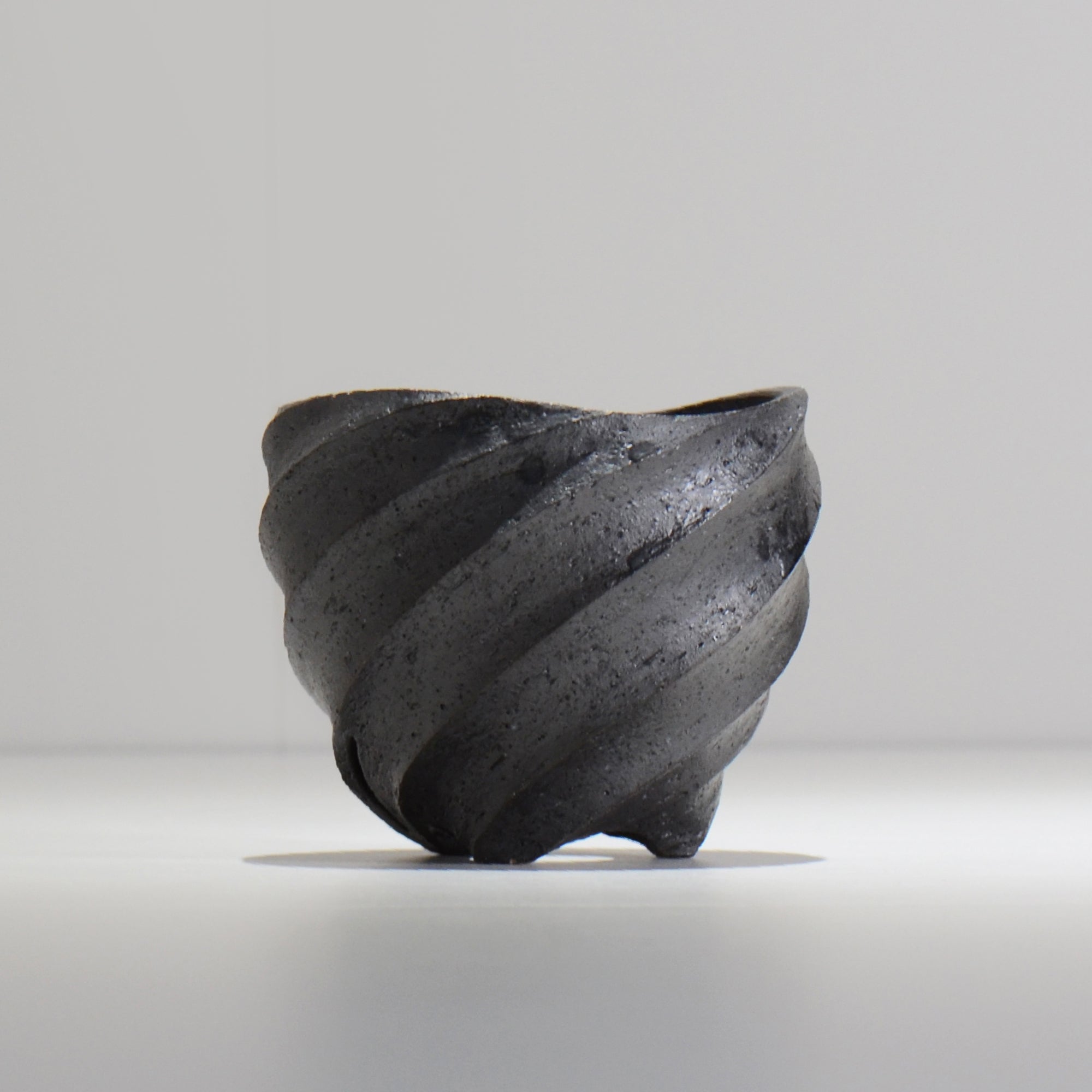 沖誠 / SPIIRAL_BLACK_01 / 約φ10.8～11.2cm  / 植木鉢
