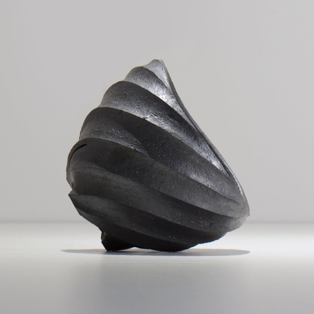 沖誠 / SPIIRAL_BLACK_02 / 約φ14.2～14.8cm  / 植木鉢