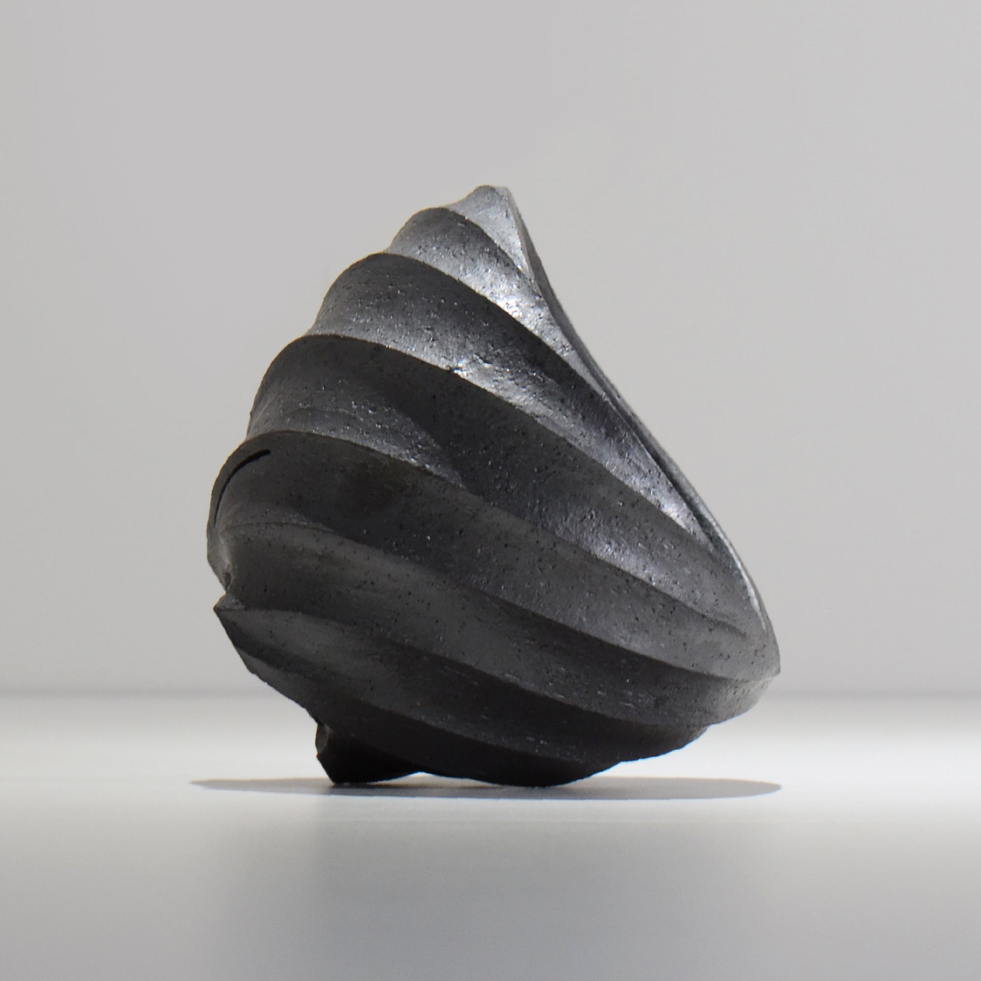 沖誠 / SPIIRAL_BLACK_02 / 約φ14.2～14.8cm  / 植木鉢