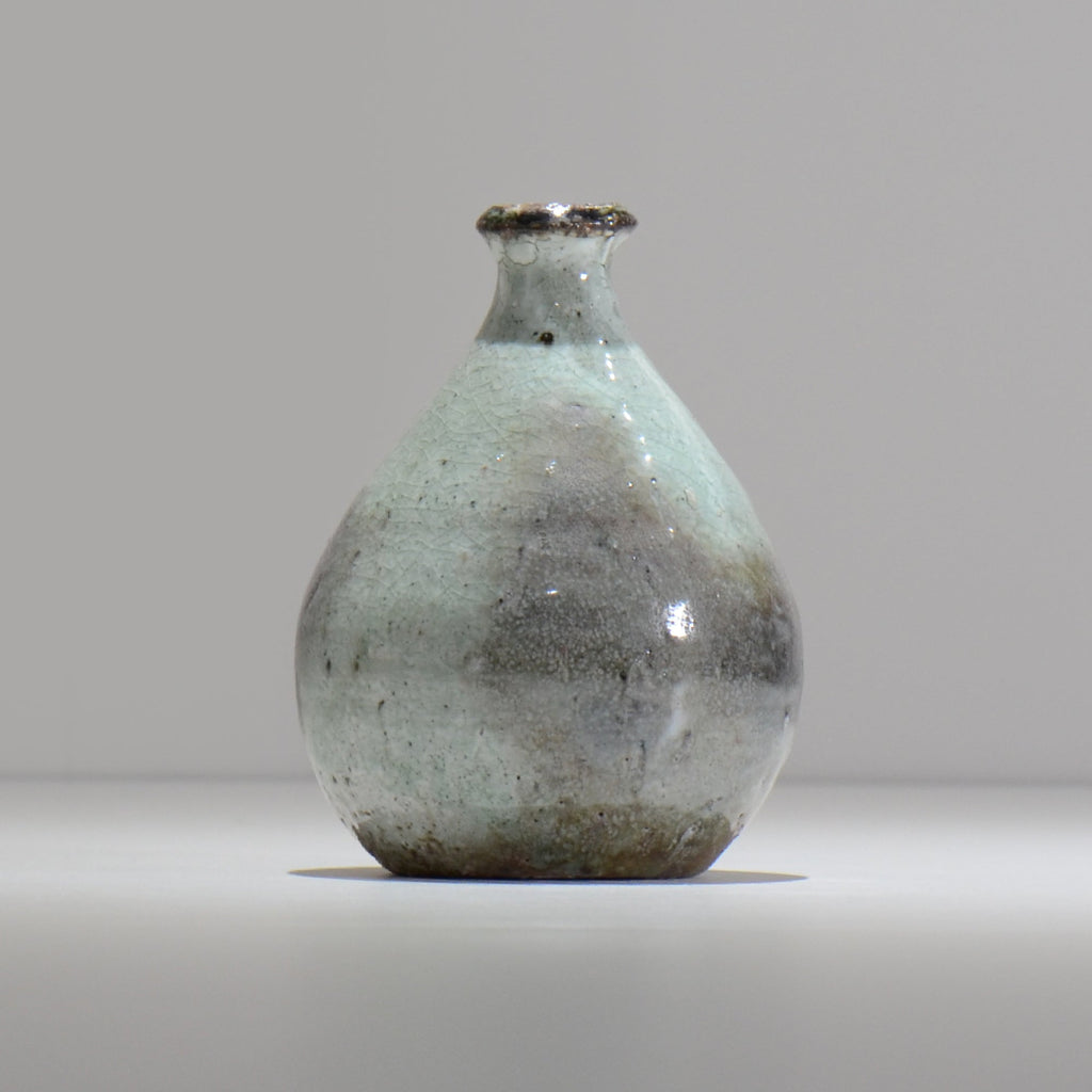 須釜 優子 / 伊賀白炭 一輪挿し / su03_ichi01_s  / 約 φ9.7cm / 花瓶