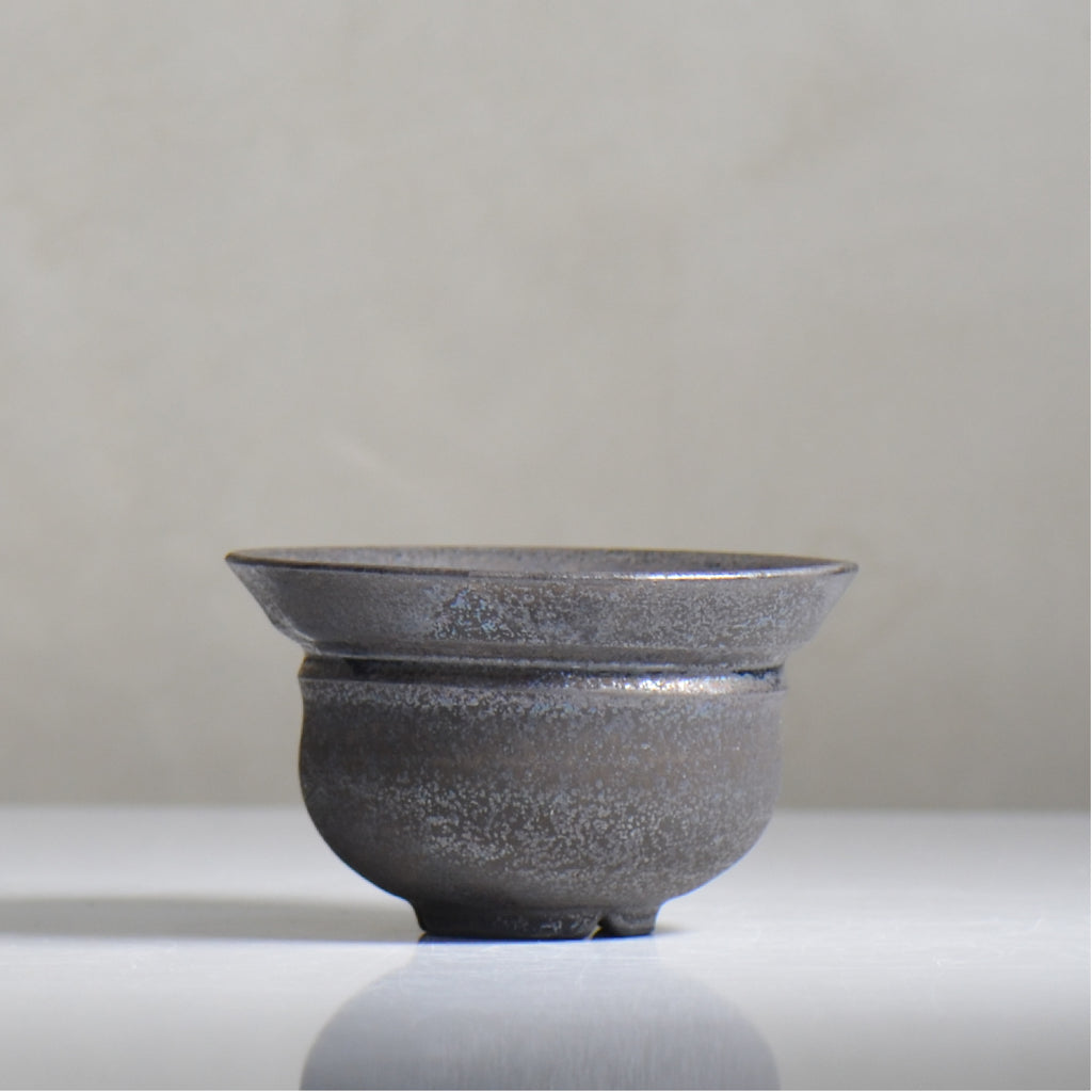 YATAGARASU / No.8 Type A 004/ M / 約 φ12cm / 植木鉢