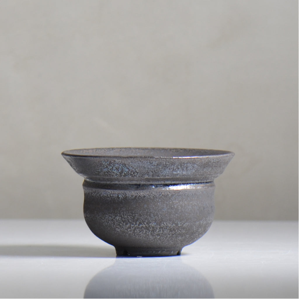 YATAGARASU / No.8 Type A 004/ M / 約 φ12cm / 植木鉢