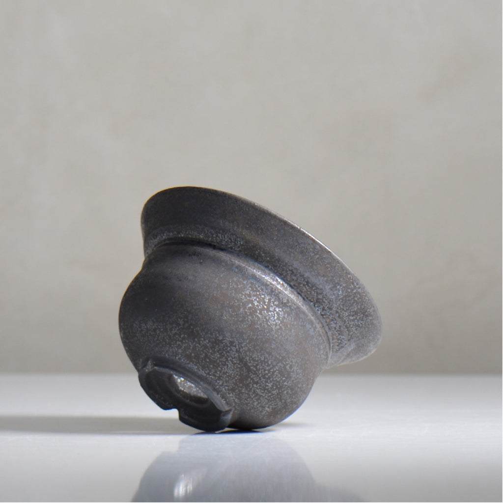 YATAGARASU / No.8 Type A 004/ M / 約 φ12cm / 植木鉢