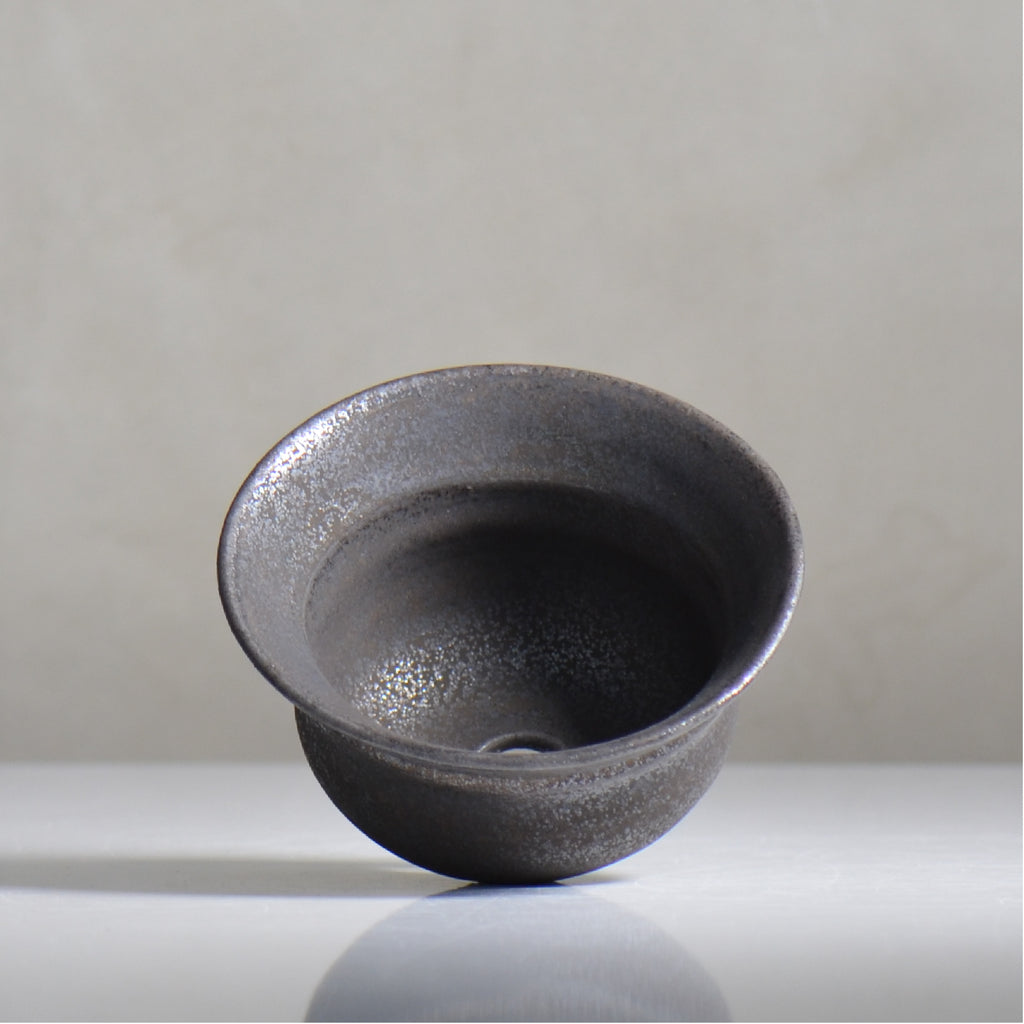 YATAGARASU / No.8 Type A 004/ M / 約 φ12cm / 植木鉢