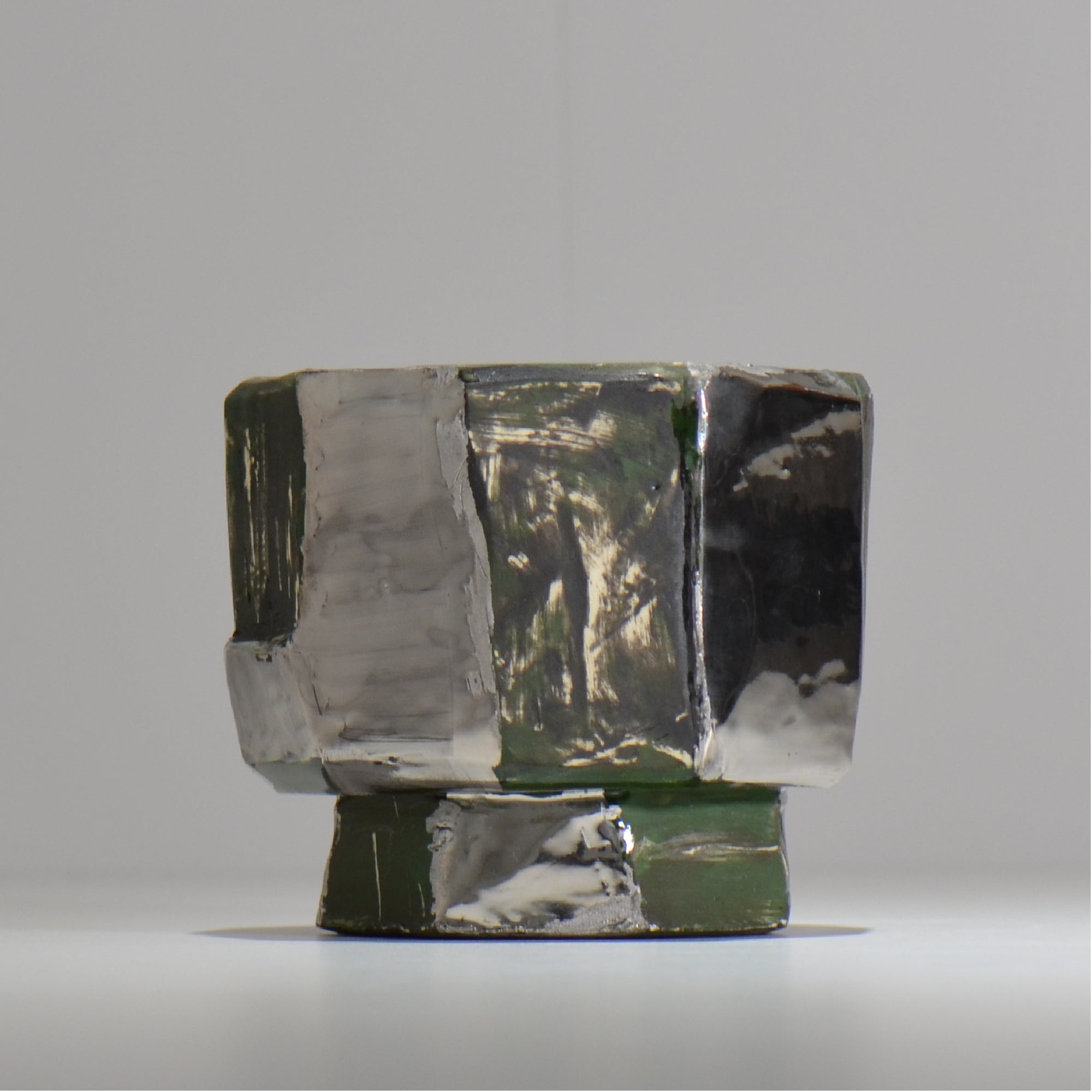 東絵理 /  SHINRYOKU / 深緑 / ae_sr2_s / 約φ約11.5cm / 植木鉢