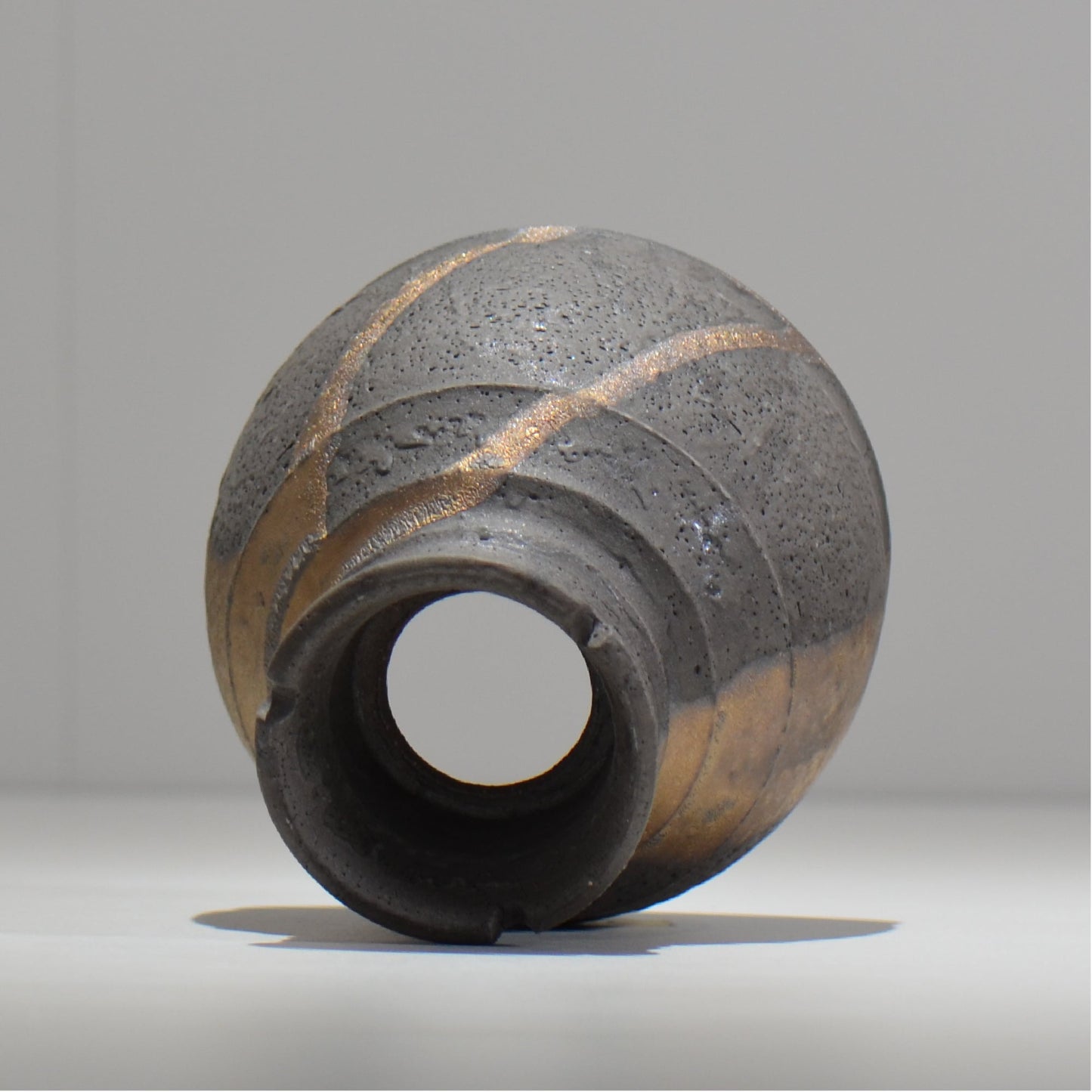 穂髙隆児 / 曙 -あけぼの- /hr_akbn05_m/ 約φ12.2cm / 植木鉢