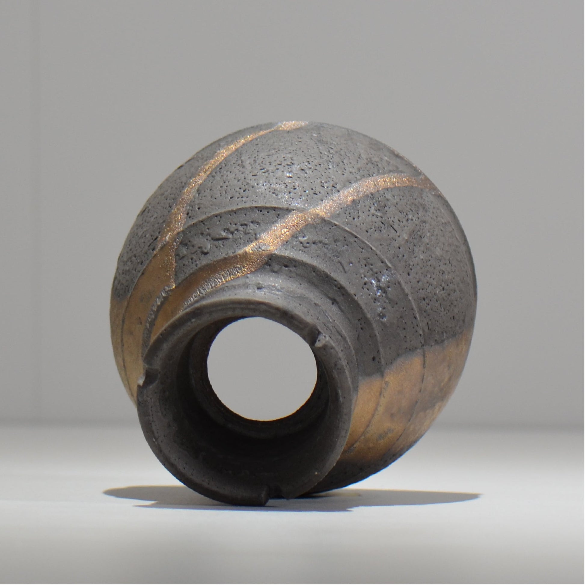 穂髙隆児 / 曙 -あけぼの- /hr_akbn05_m/ 約φ12.2cm / 植木鉢