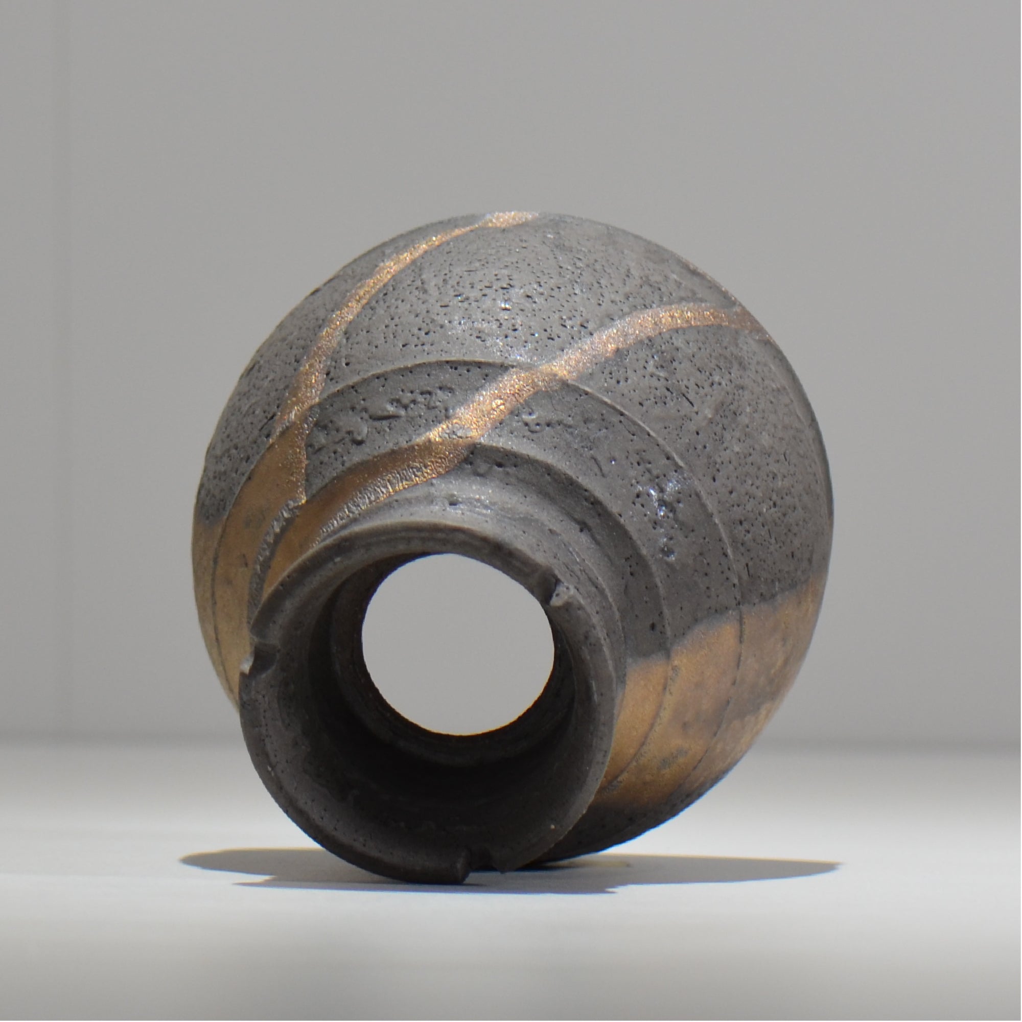 穂髙隆児 / 曙 -あけぼの- /hr_akbn05_m/ 約φ12.2cm / 植木鉢