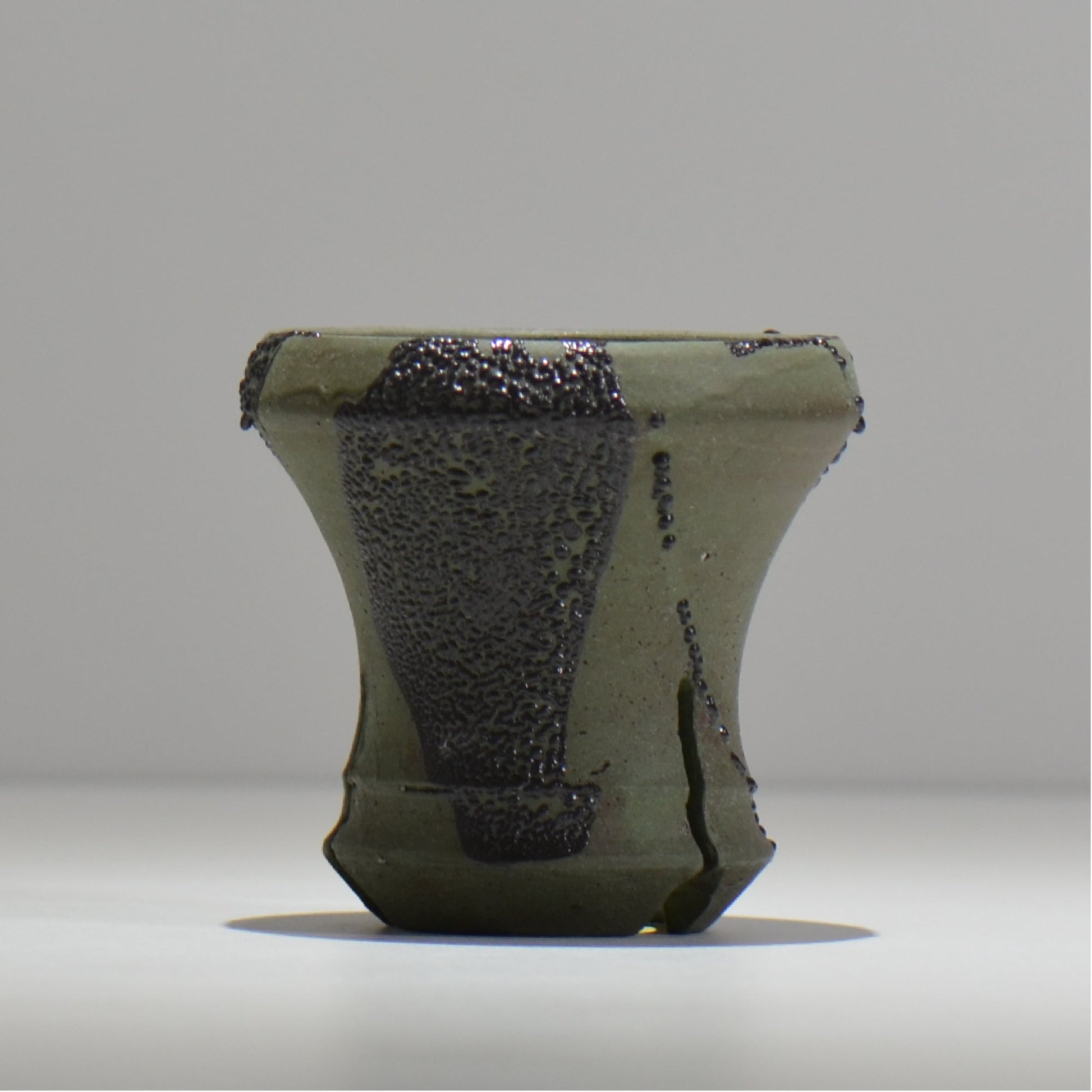 穂髙隆児 / 暁 -あかつき- / hr_aktk04_s / 約 φ9.5cm / 植木鉢