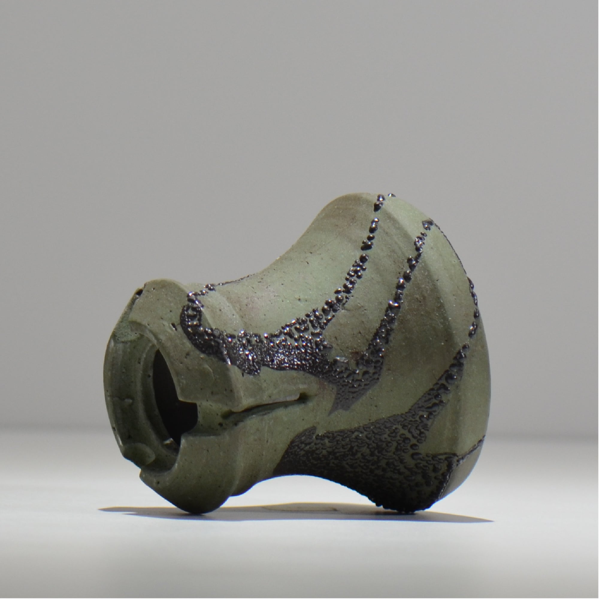 穂髙隆児 / 暁 -あかつき- / hr_aktk04_s / 約 φ9.5cm / 植木鉢 – ハチラボ