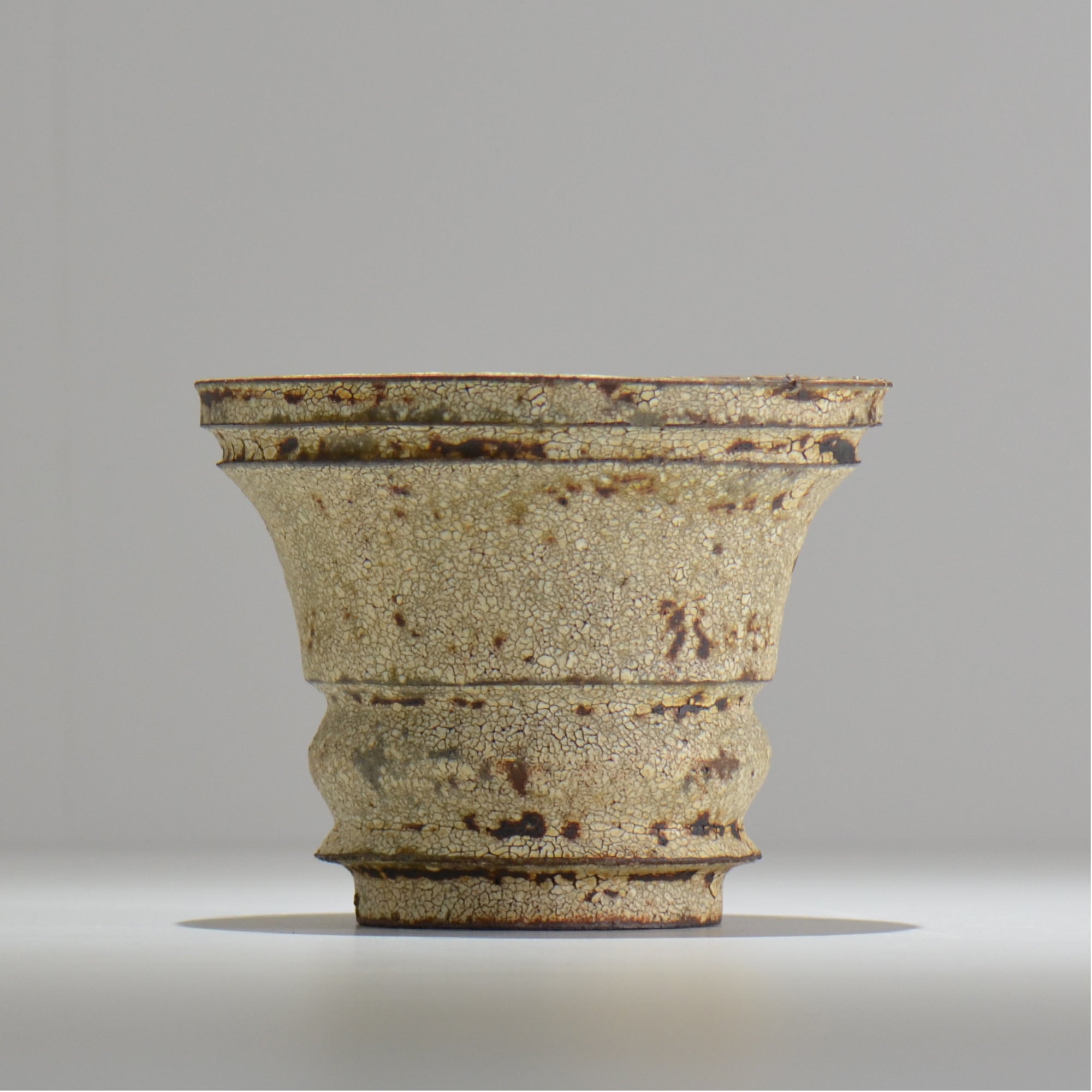 山下太 / ASOBO 罅（ひび）/ 18 / 約 φ15cm / 植木鉢