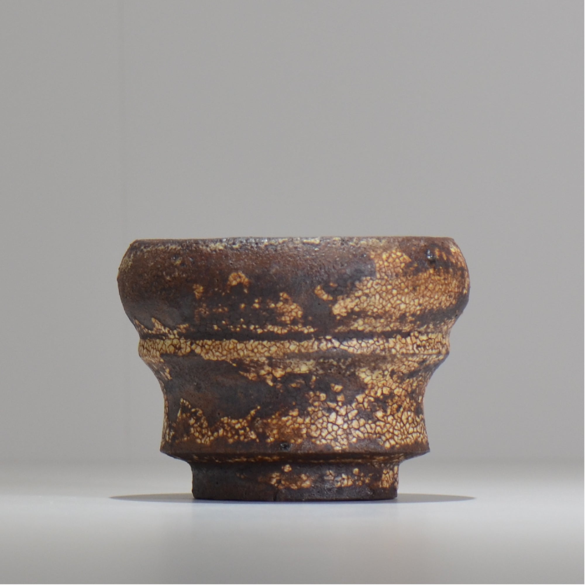 山下太 / ASOBO 罅（ひび）/ 21 / 約 φ10cm / 植木鉢