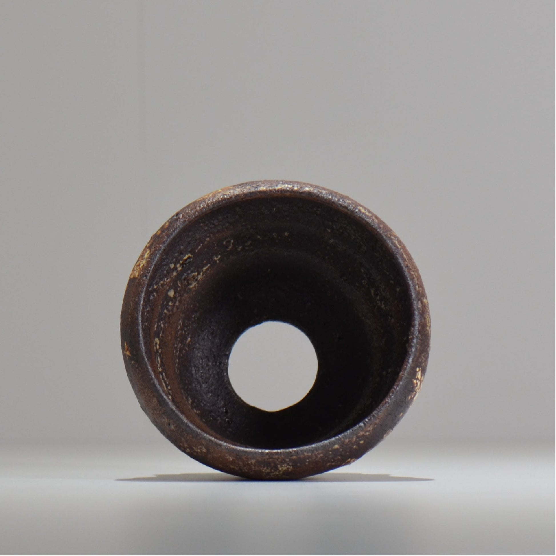 山下太 / ASOBO 罅（ひび）/ 21 / 約 φ10cm / 植木鉢