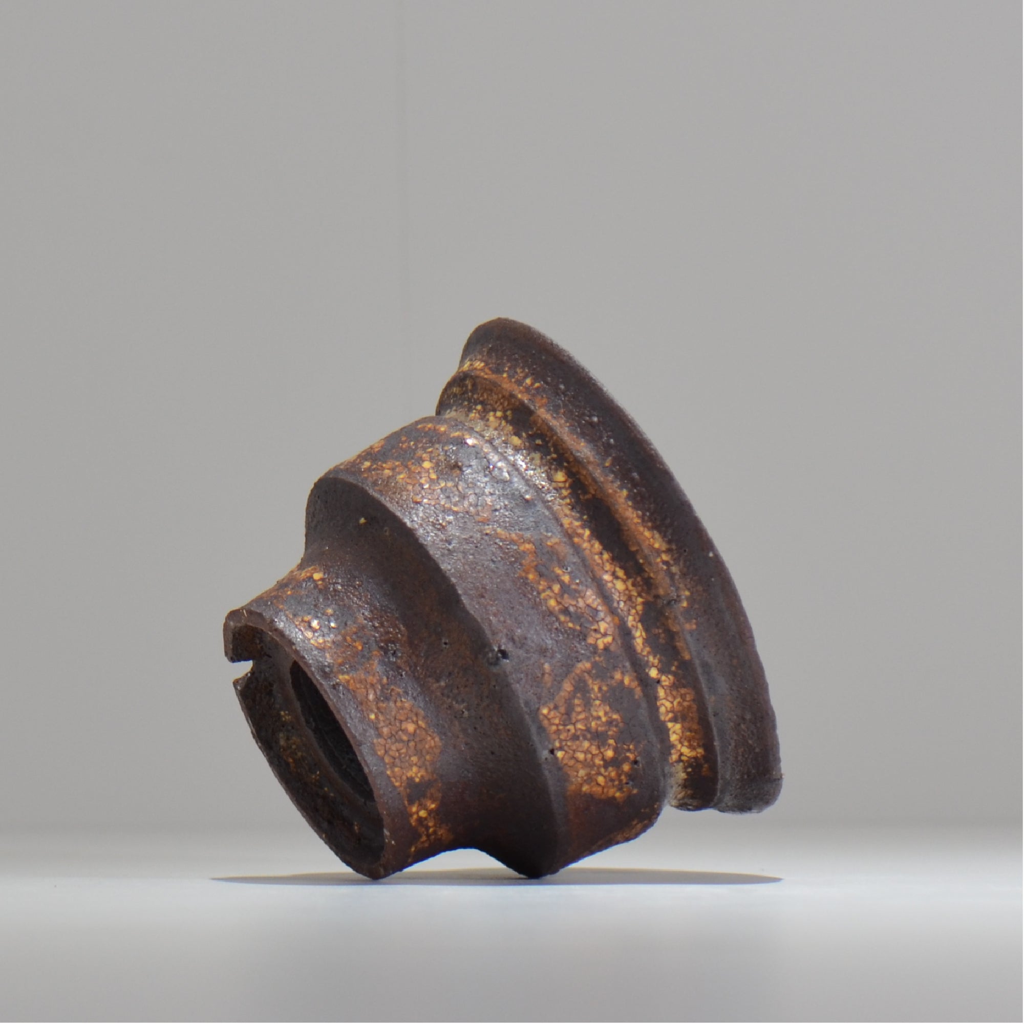 山下太 / ASOBO 罅（ひび）/ 23 / 約 φ12cm / 植木鉢