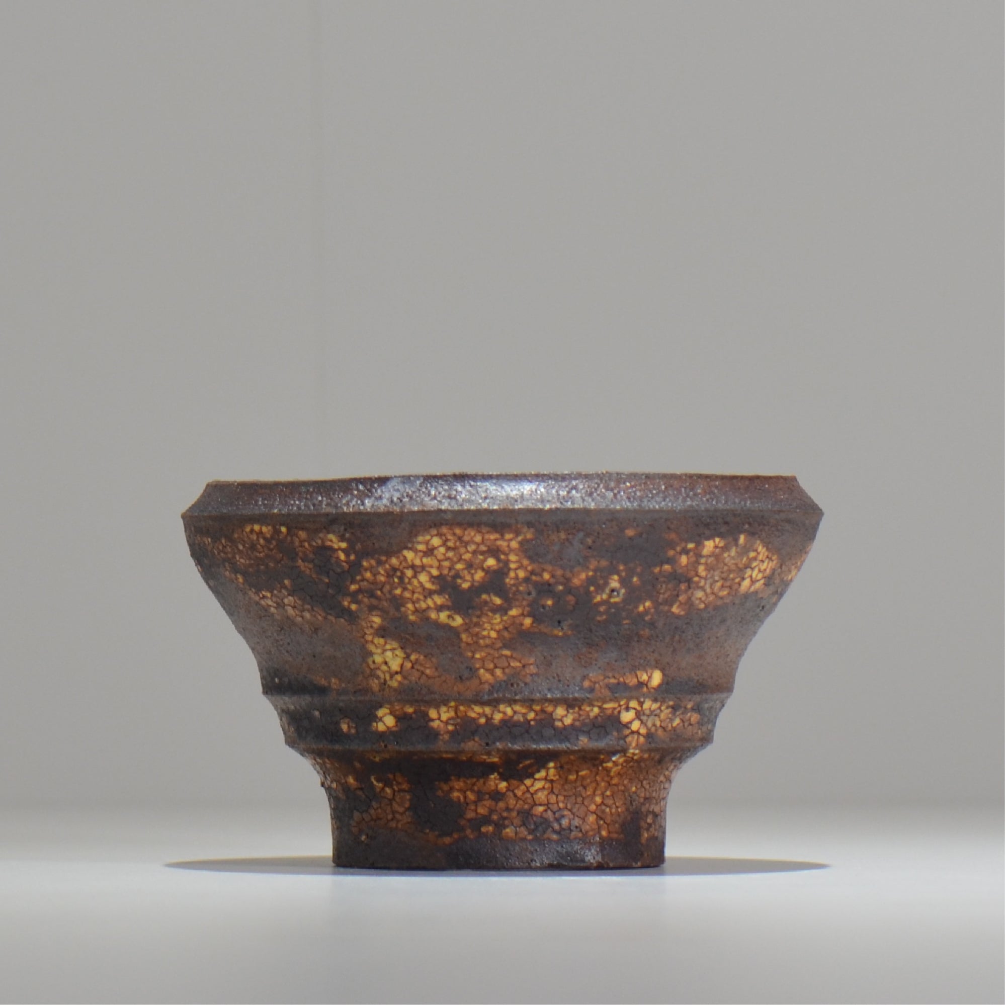 山下太 / ASOBO 罅（ひび）/ 26 / 約 φ12cm / 植木鉢