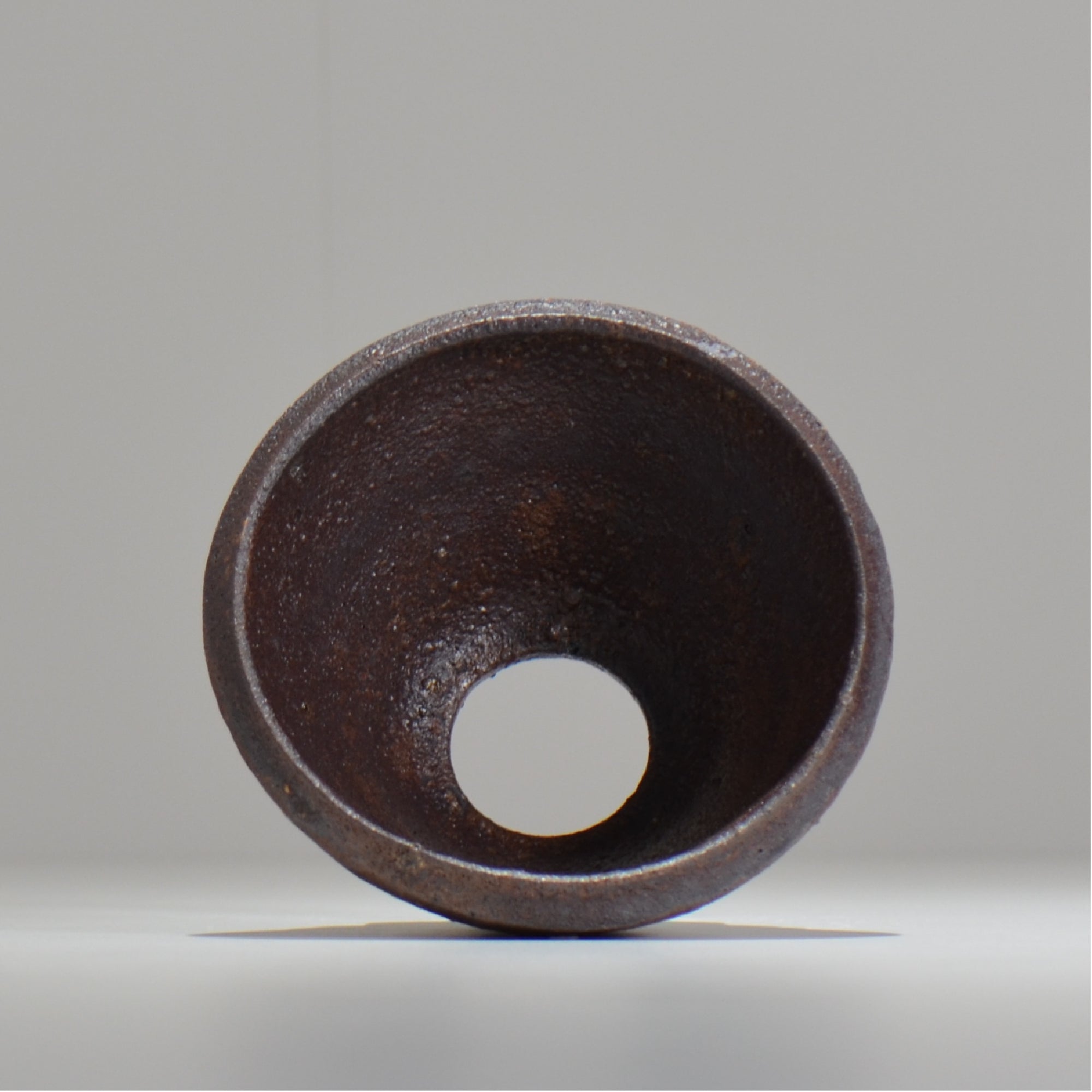 山下太 / ASOBO 罅（ひび）/ 26 / 約 φ12cm / 植木鉢