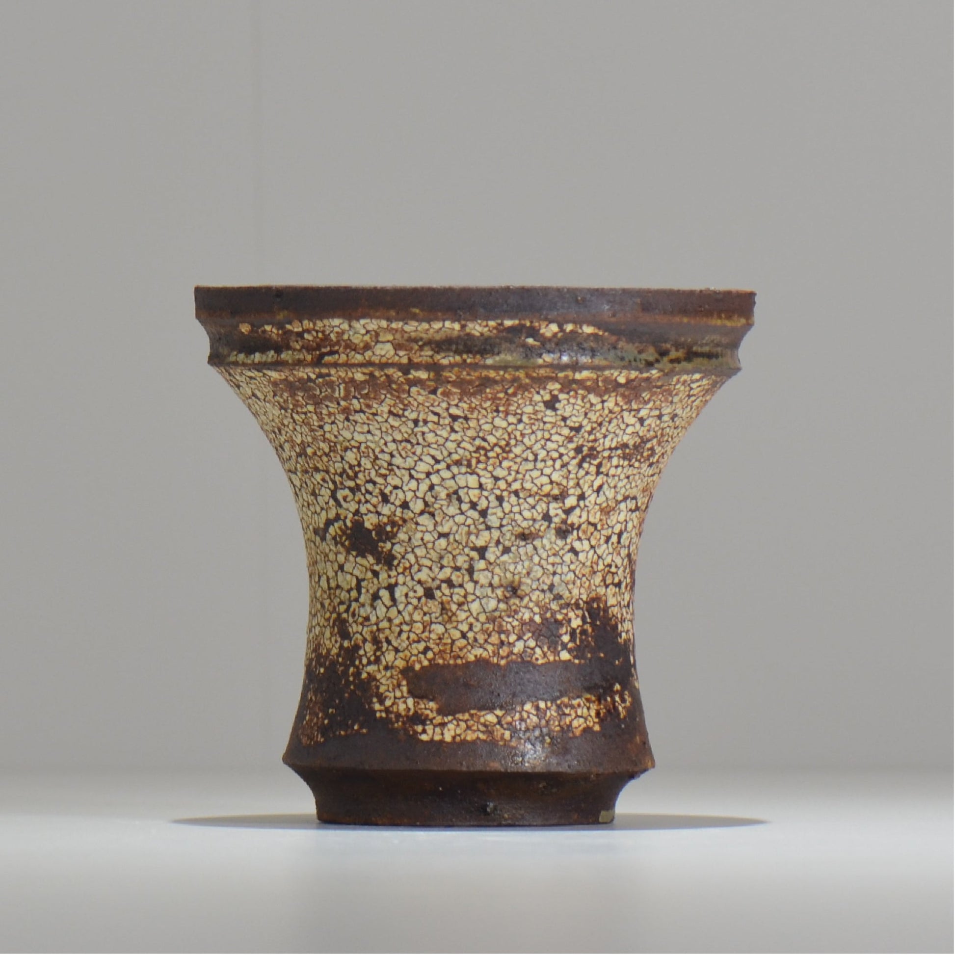 山下太 / ASOBO 罅（ひび）/ 27 / 約 φ12.3cm / 植木鉢