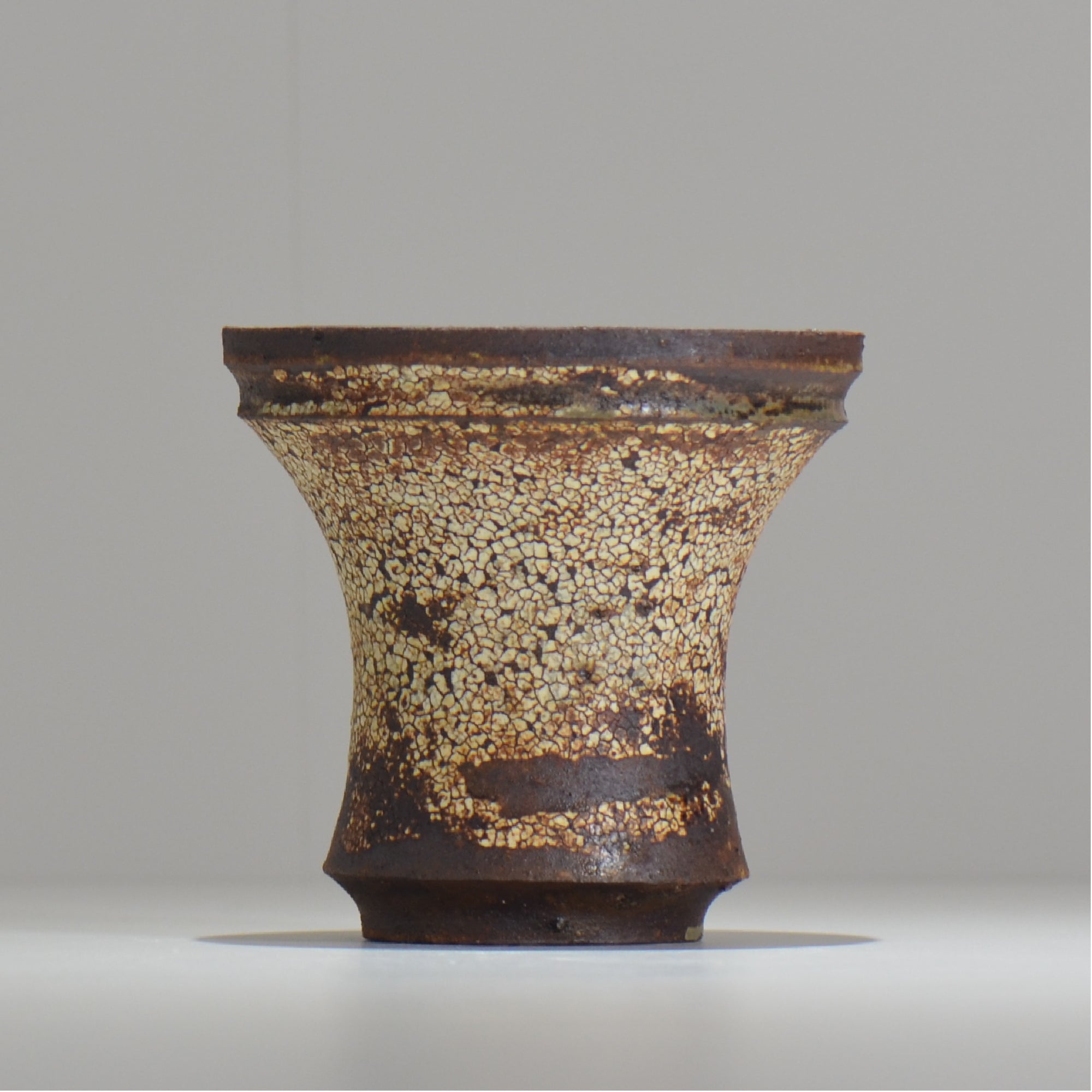 山下太 / ASOBO 罅（ひび）/ 27 / 約 φ12.3cm / 植木鉢