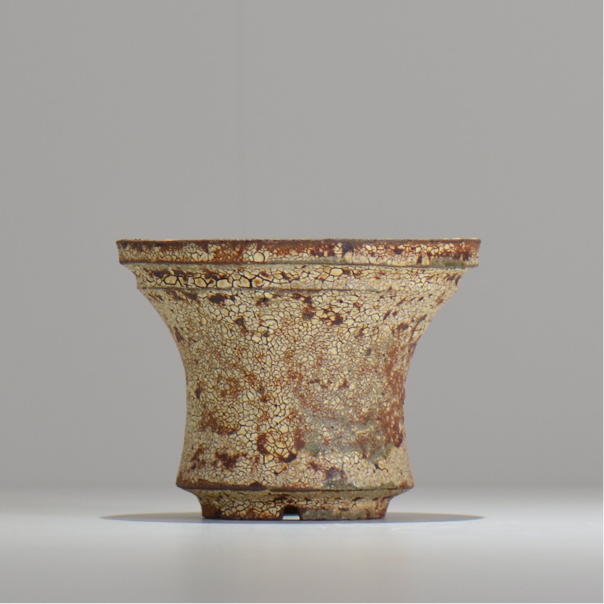 山下太 / ASOBO 罅（ひび）/ 29 / 約 φ13.3cm / 植木鉢