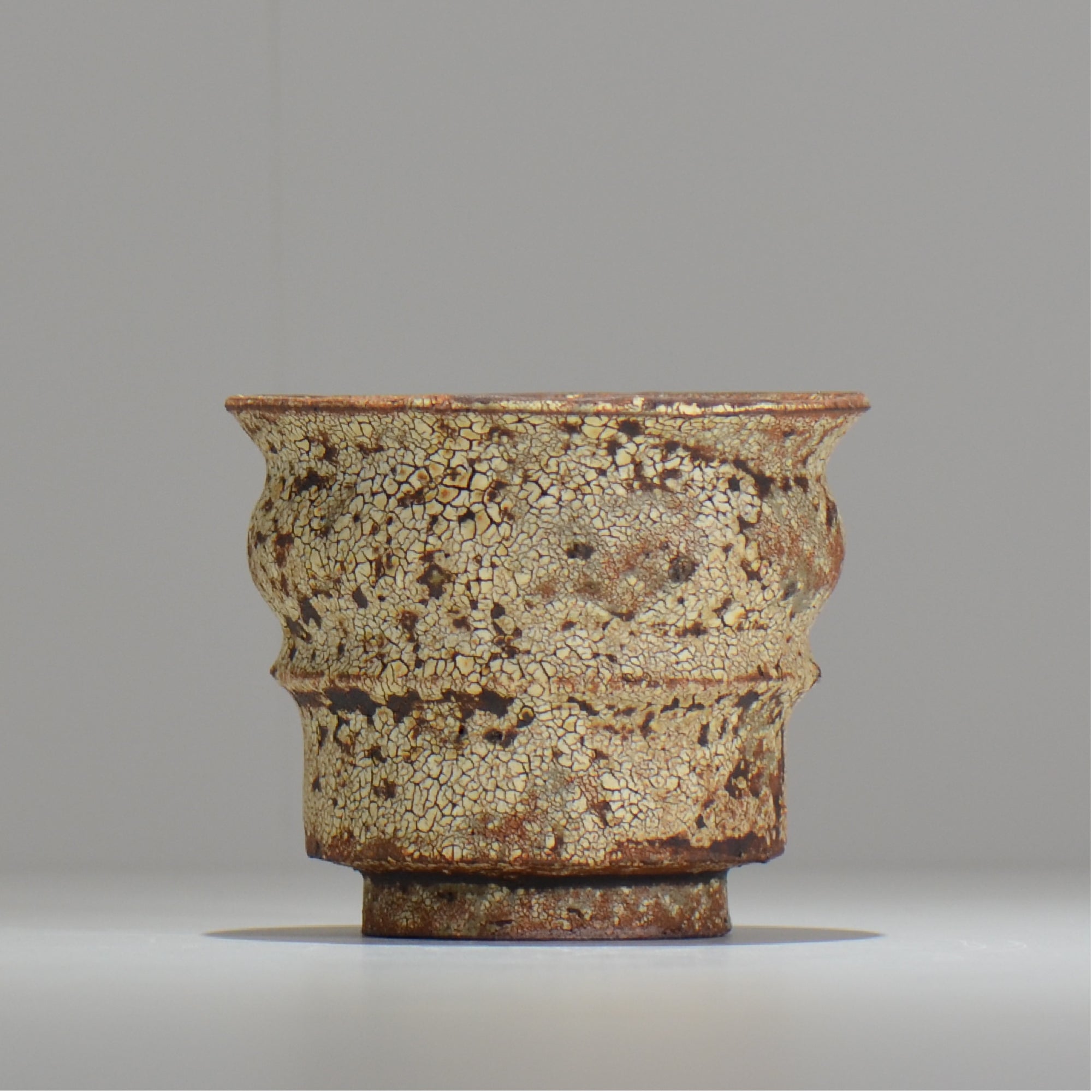 山下太 / ASOBO 罅（ひび）/ 31 / 約 φ12cm / 植木鉢