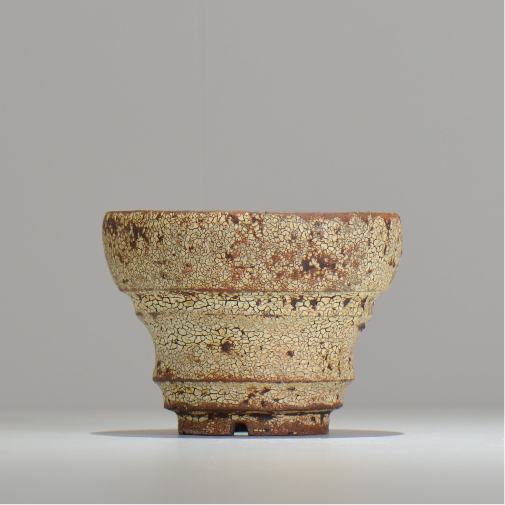 山下太 / ASOBO 罅（ひび）/ 32 / 約 φ12.5cm / 植木鉢