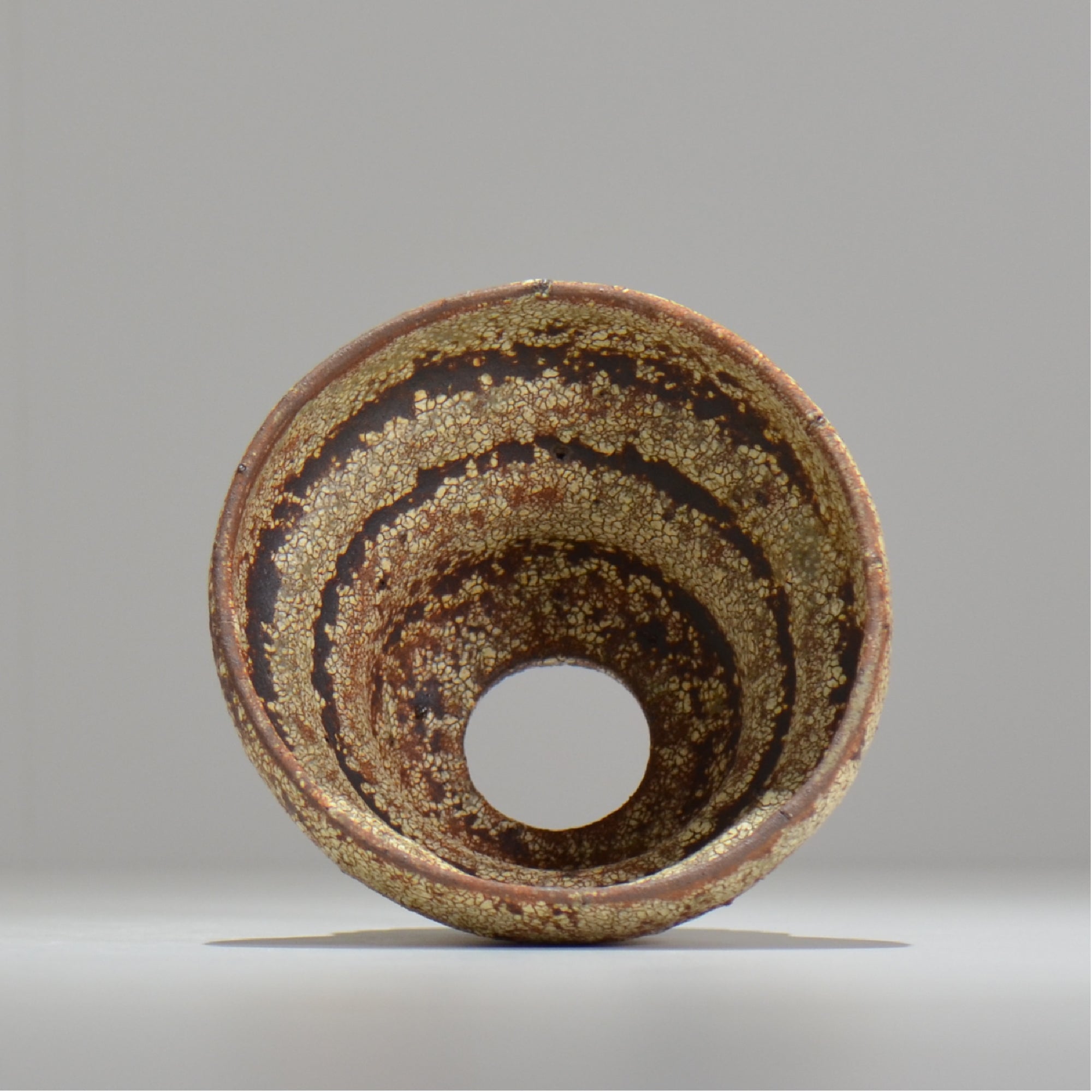 山下太 / ASOBO 罅（ひび）/ 32 / 約 φ12.5cm / 植木鉢