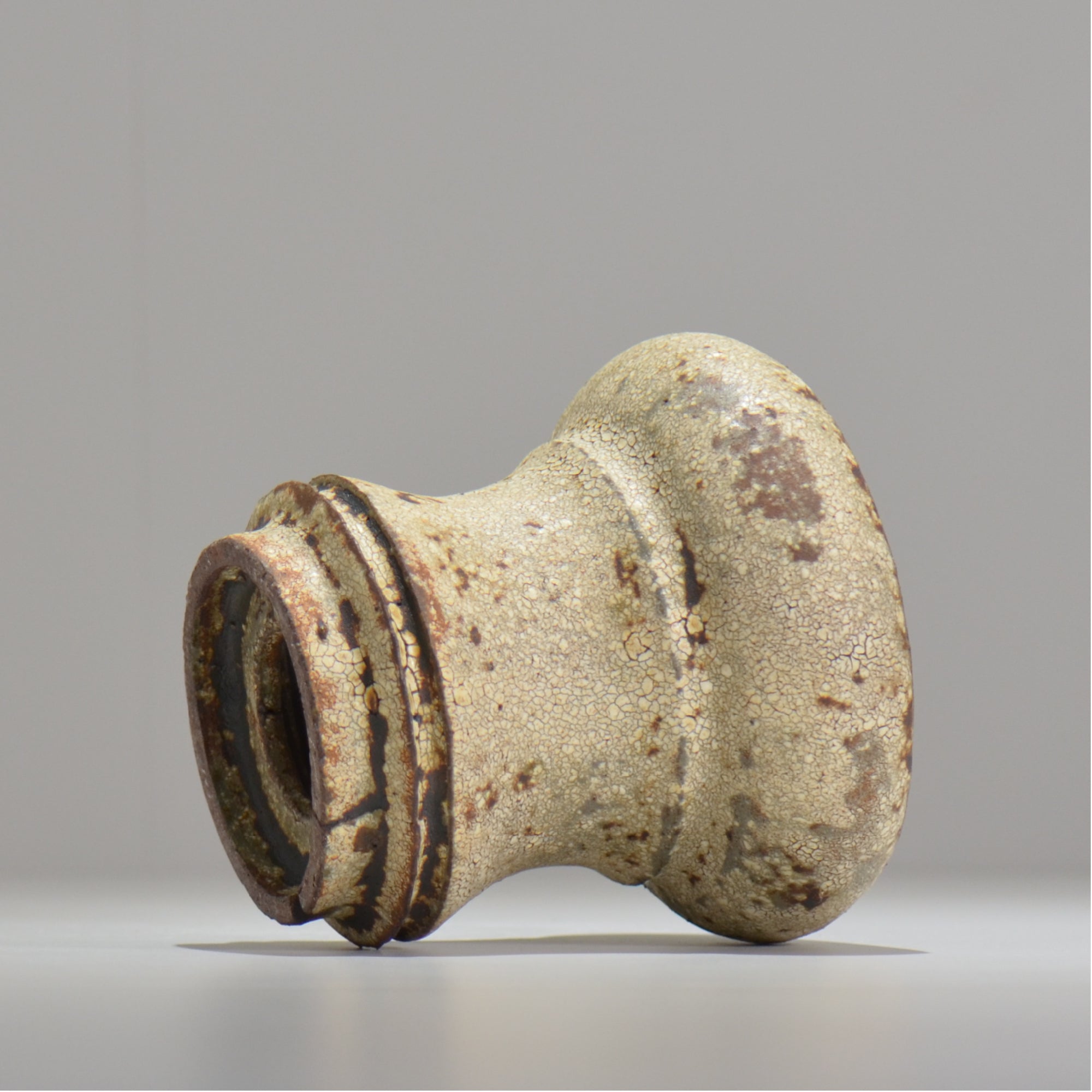 山下太 / ASOBO 罅（ひび）/ 36 / 約 φ12cm / 植木鉢