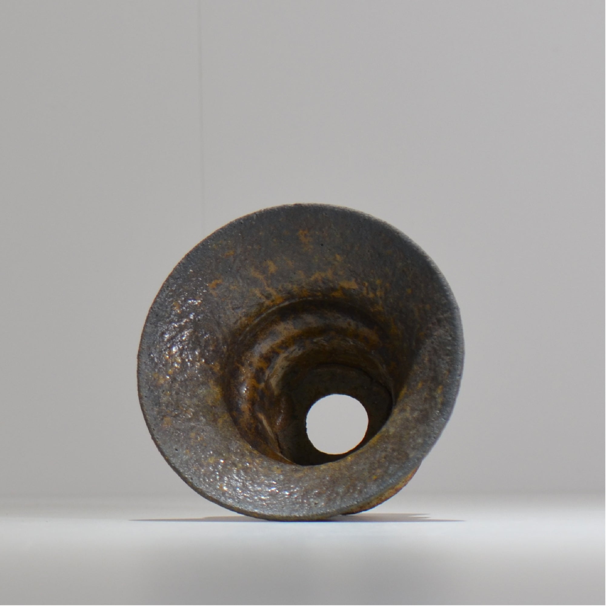 山下太 / ASOBO 罅（ひび）/ 40 / 約 φ13cm / 植木鉢