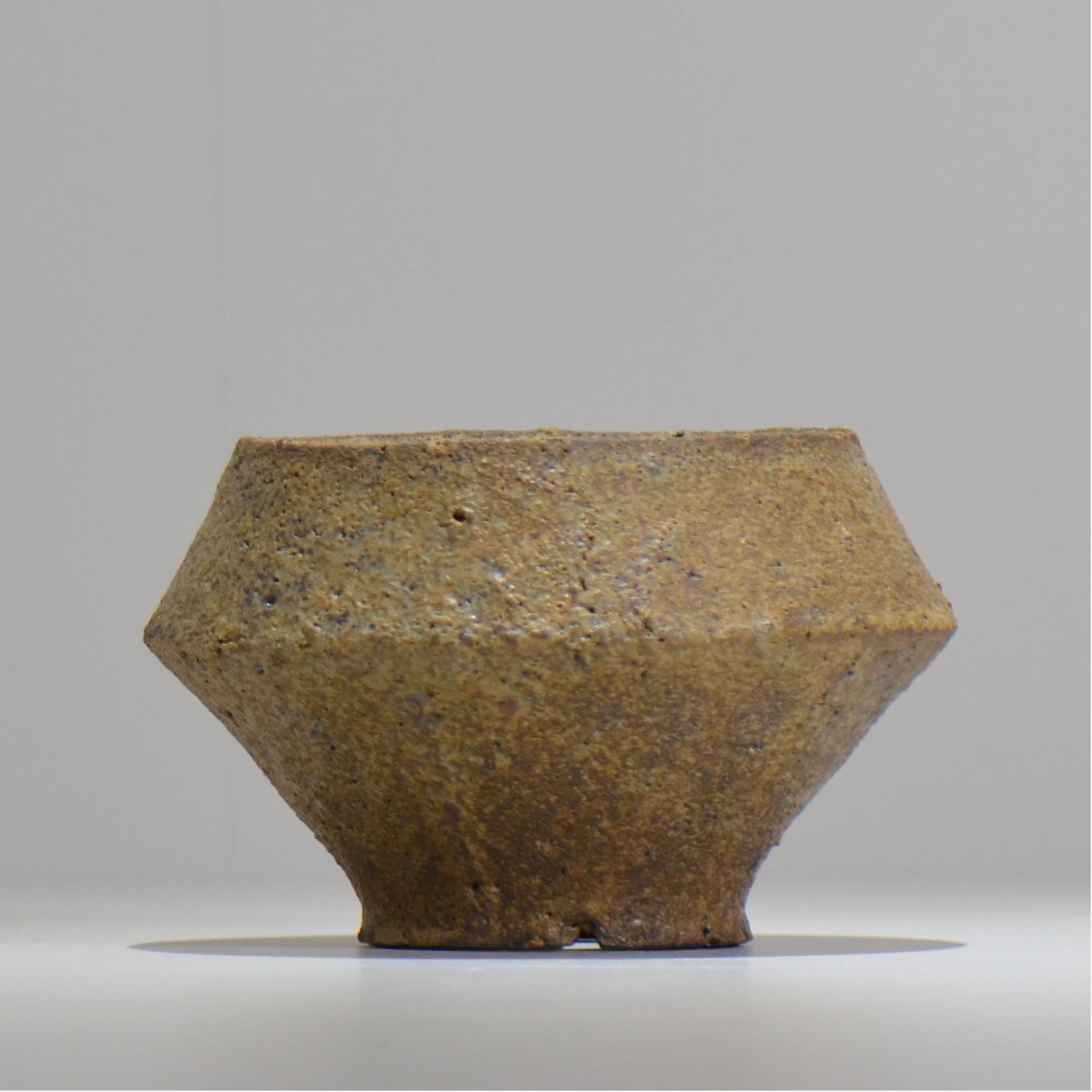 山下太 / ASOBO 罅（ひび）/ 41 / 約 φ11cm / 植木鉢