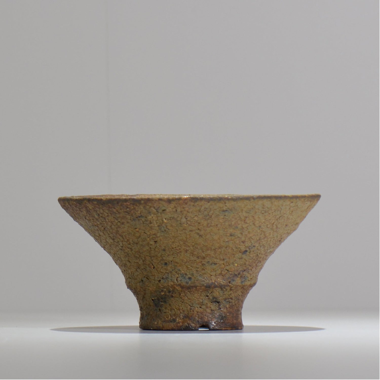 山下太 / ASOBO 罅（ひび）/ 42 / 約 φ17cm / 植木鉢