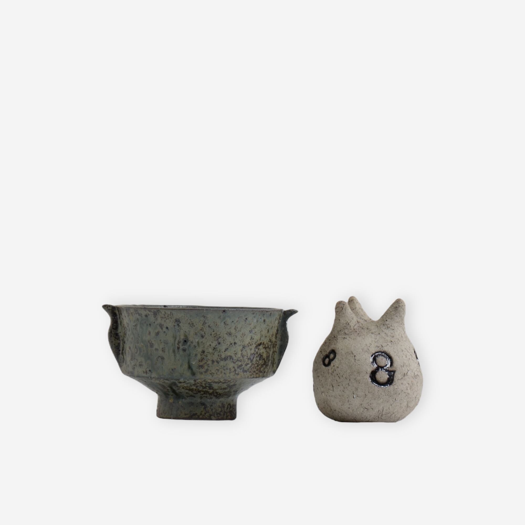 Futoshi selling Yamashita Volcanic Pottery Plant Pot