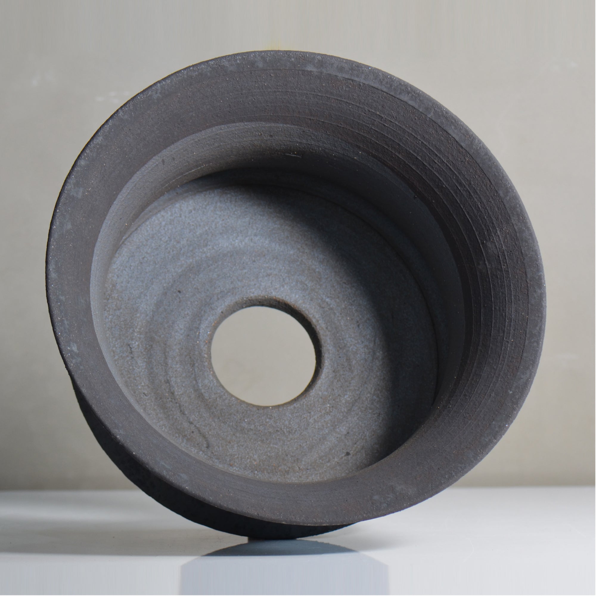 YATAGARASU / BIG 006 / 大鉢 / 約 φ32cm / 植木鉢