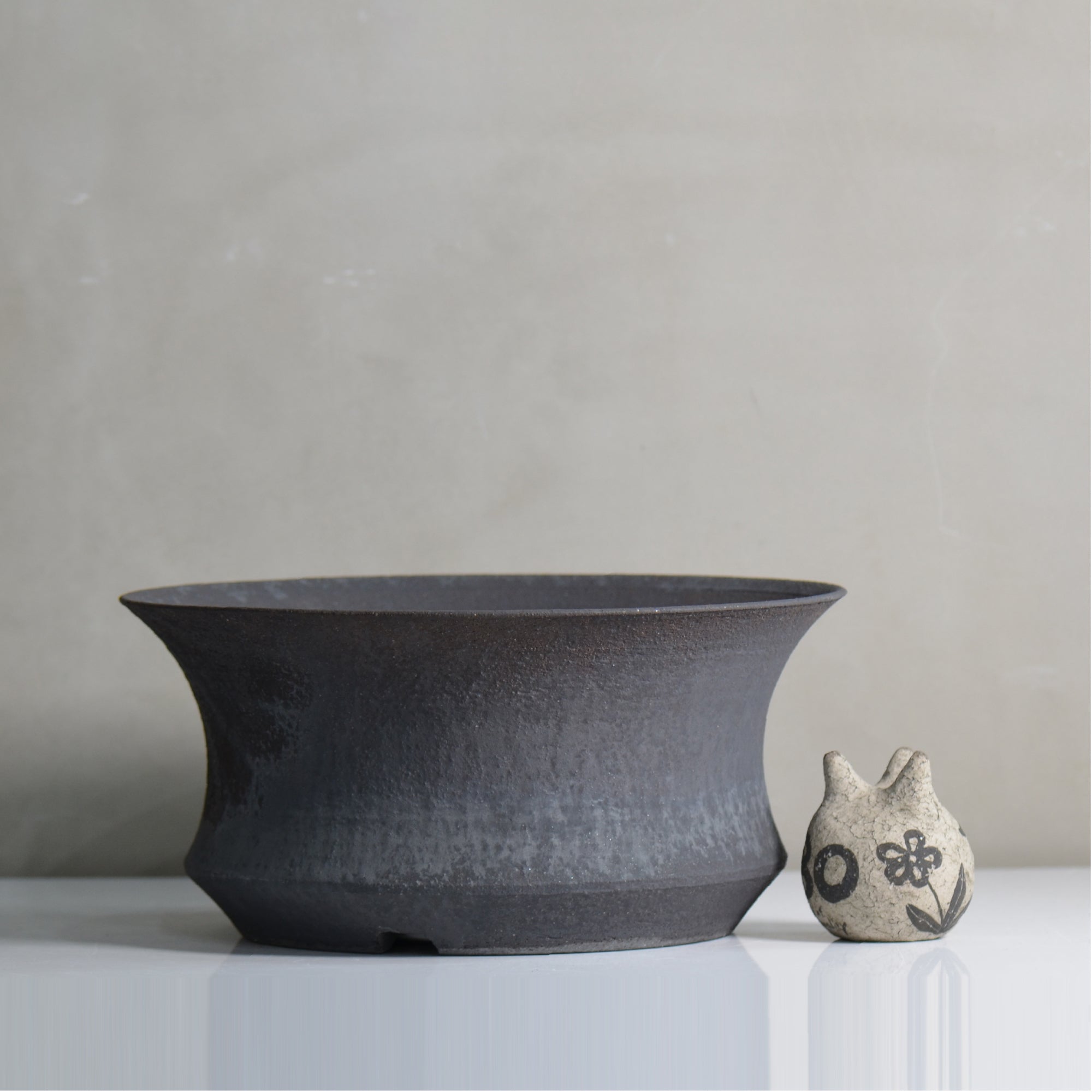 YATAGARASU / BIG 006 / 大鉢 / 約 φ32cm / 植木鉢 – ハチラボ