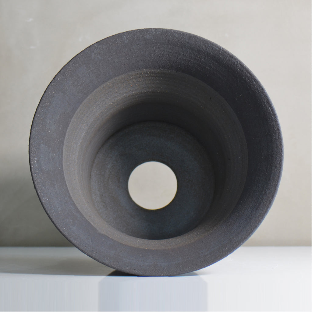 YATAGARASU / BIG 008 / 大鉢 / 約 φ32.5cm / 植木鉢
