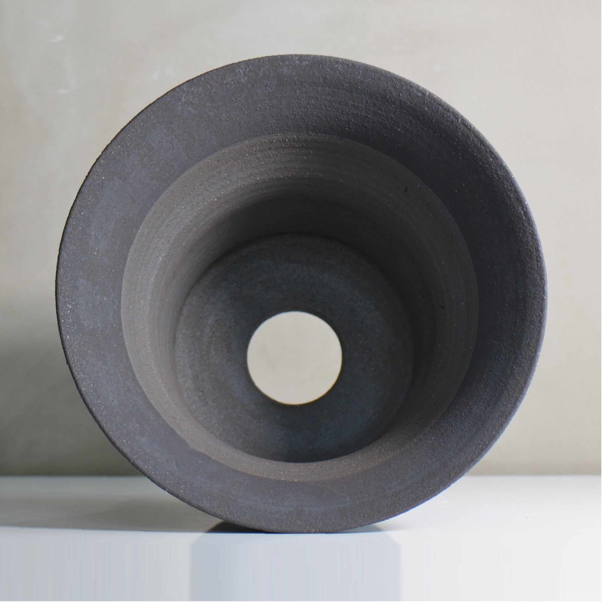 YATAGARASU / BIG 008 / 大鉢 / 約 φ32.5cm / 植木鉢
