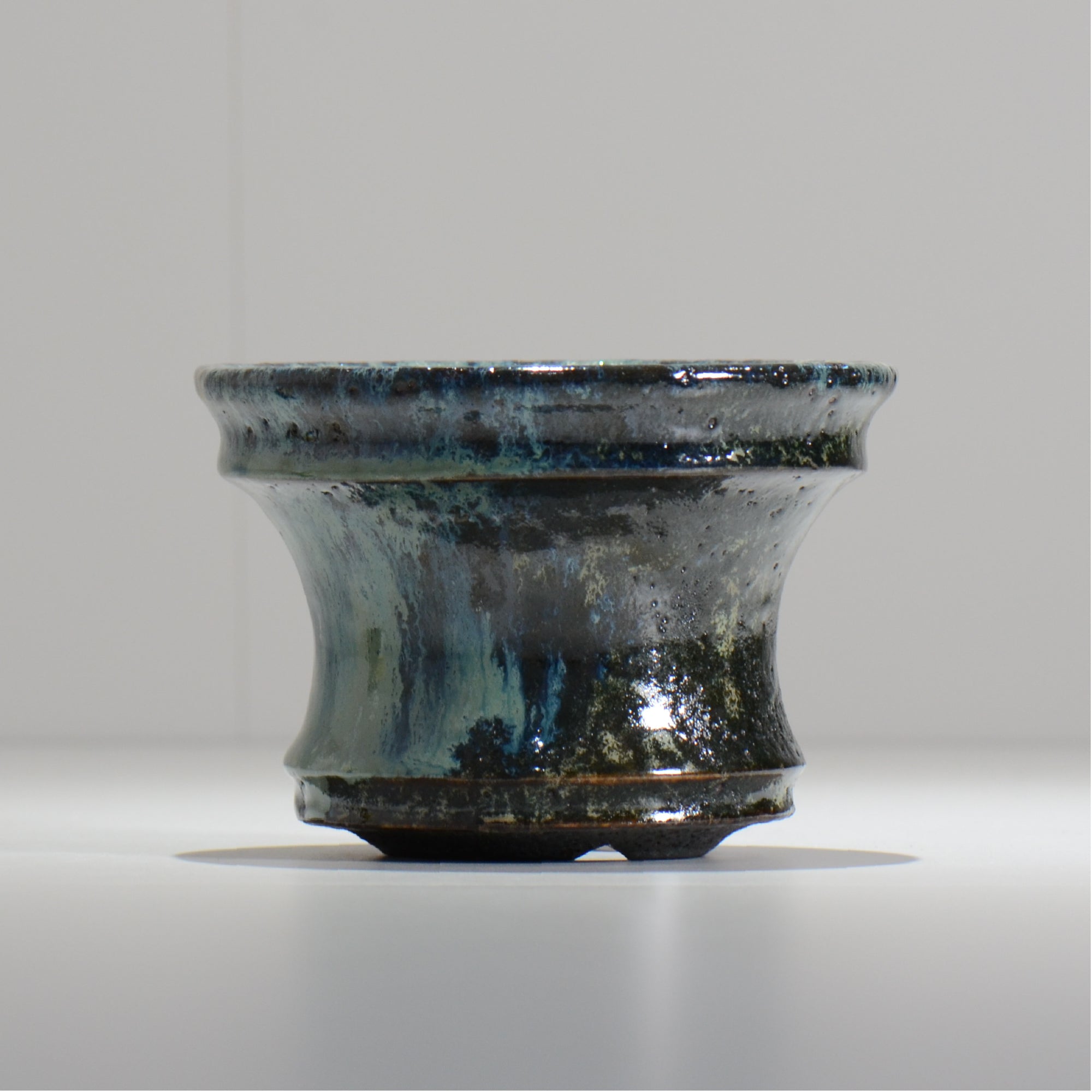 ヒノモトナツミ / 縁-ふち- / cone2_32 /  約 φ14.3cm / 植木鉢