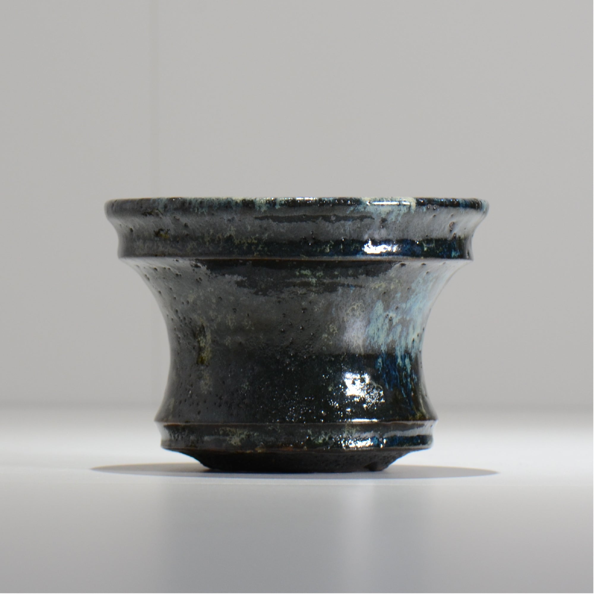 ヒノモトナツミ / 縁-ふち- / cone2_32 /  約 φ14.3cm / 植木鉢