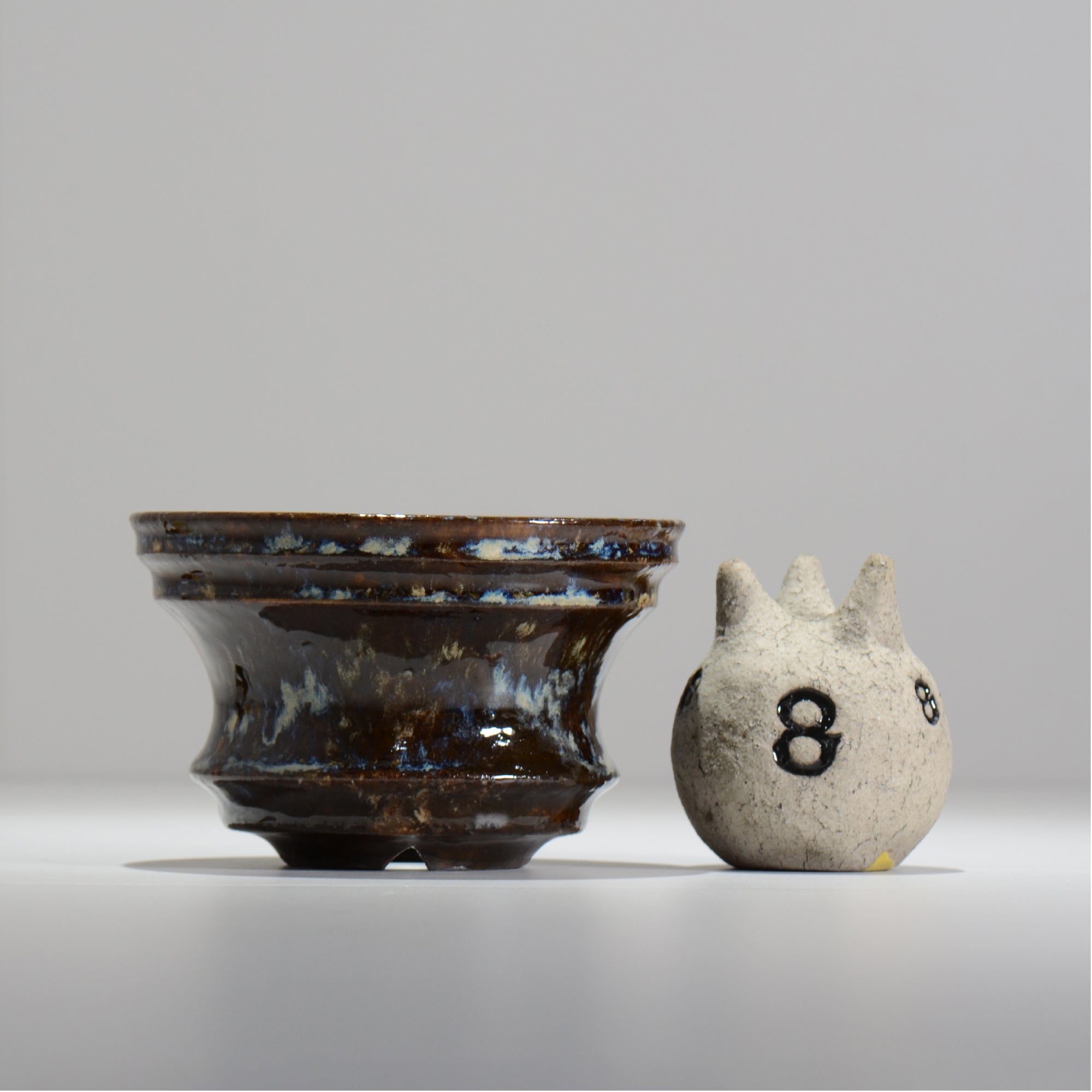 ヒノモトナツミ / 縁-ふち- / cone2_34 /  約 φ15cm / 植木鉢