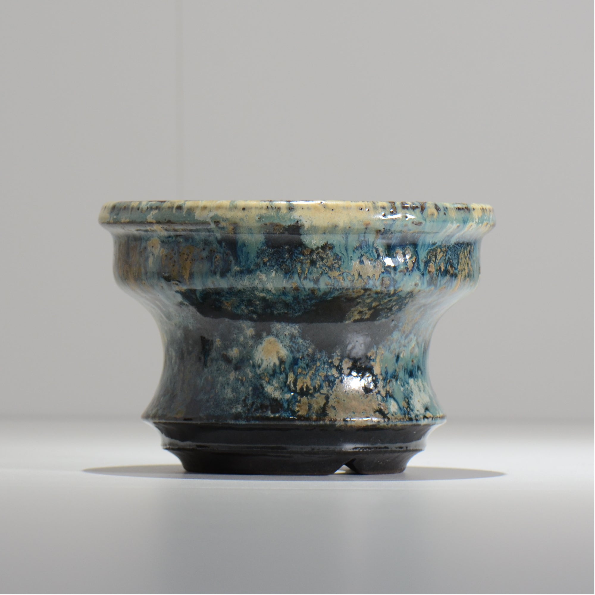 ヒノモトナツミ / 縁-ふち- / cone2_38 /  約 φ16.5cm / 植木鉢