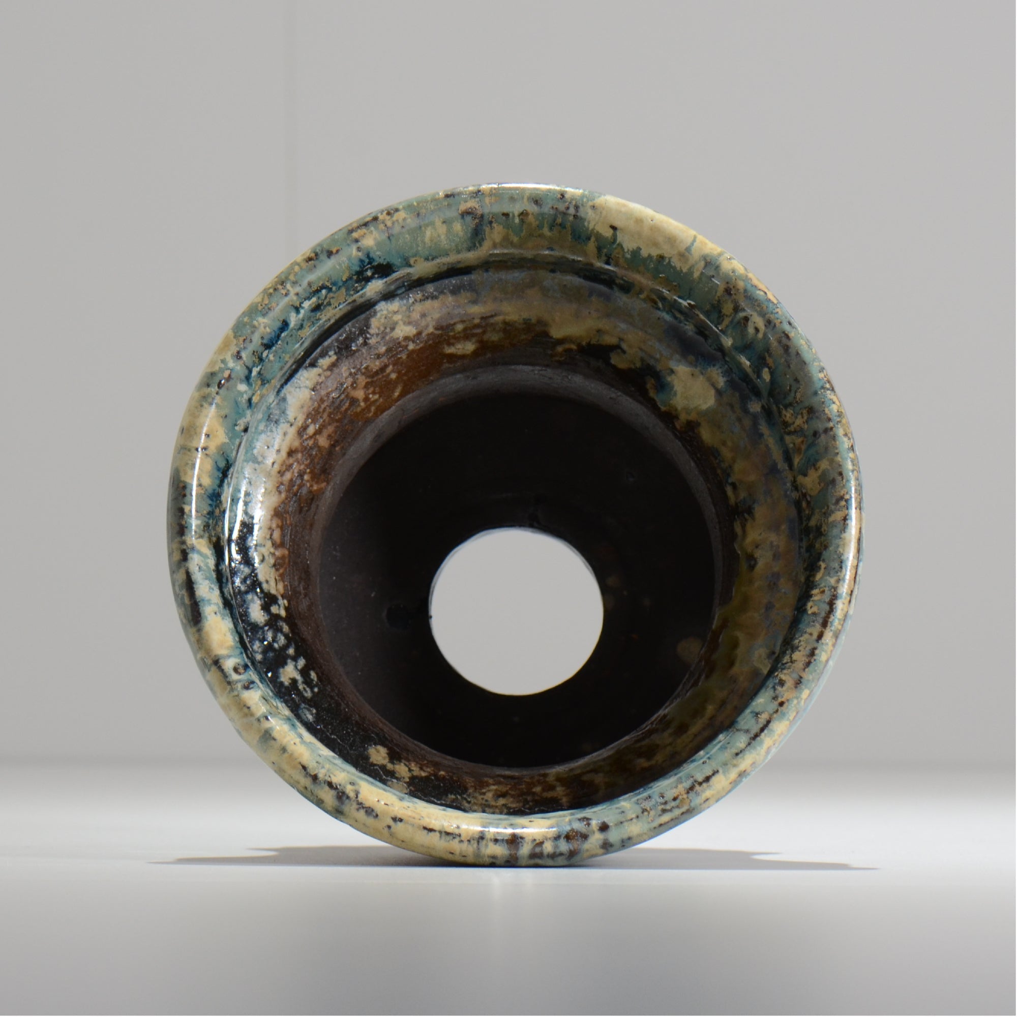 ヒノモトナツミ / 縁-ふち- / cone2_38 /  約 φ16.5cm / 植木鉢