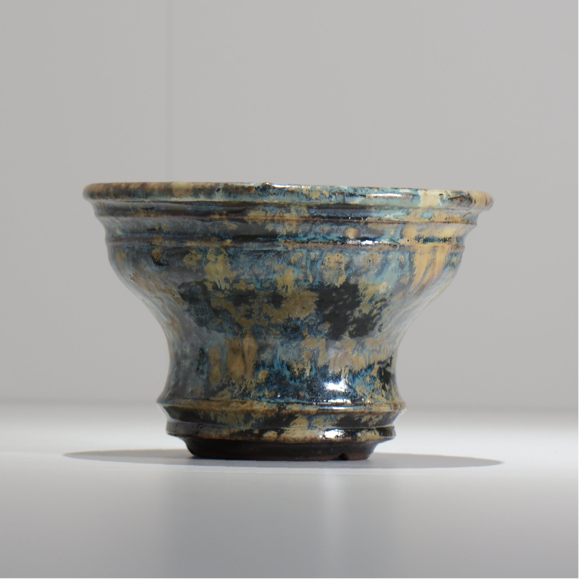 ヒノモトナツミ / 縁-ふち- / cone2_44 /  約 φ18cm / 植木鉢